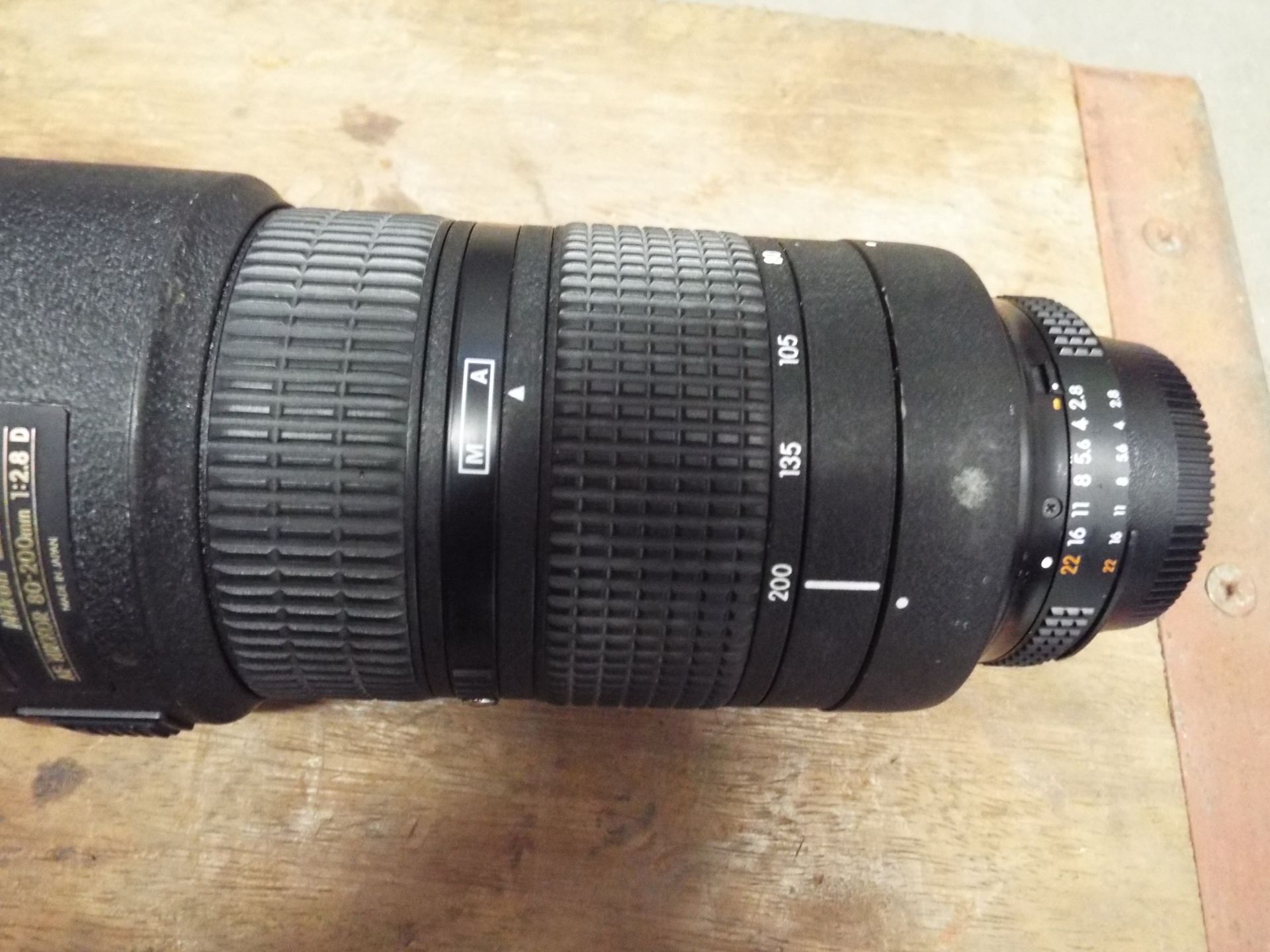 Nikon ED AF Nikkor 80-200mm 1:2.8 D Lense with Leather Carry Case - Image 4 of 7