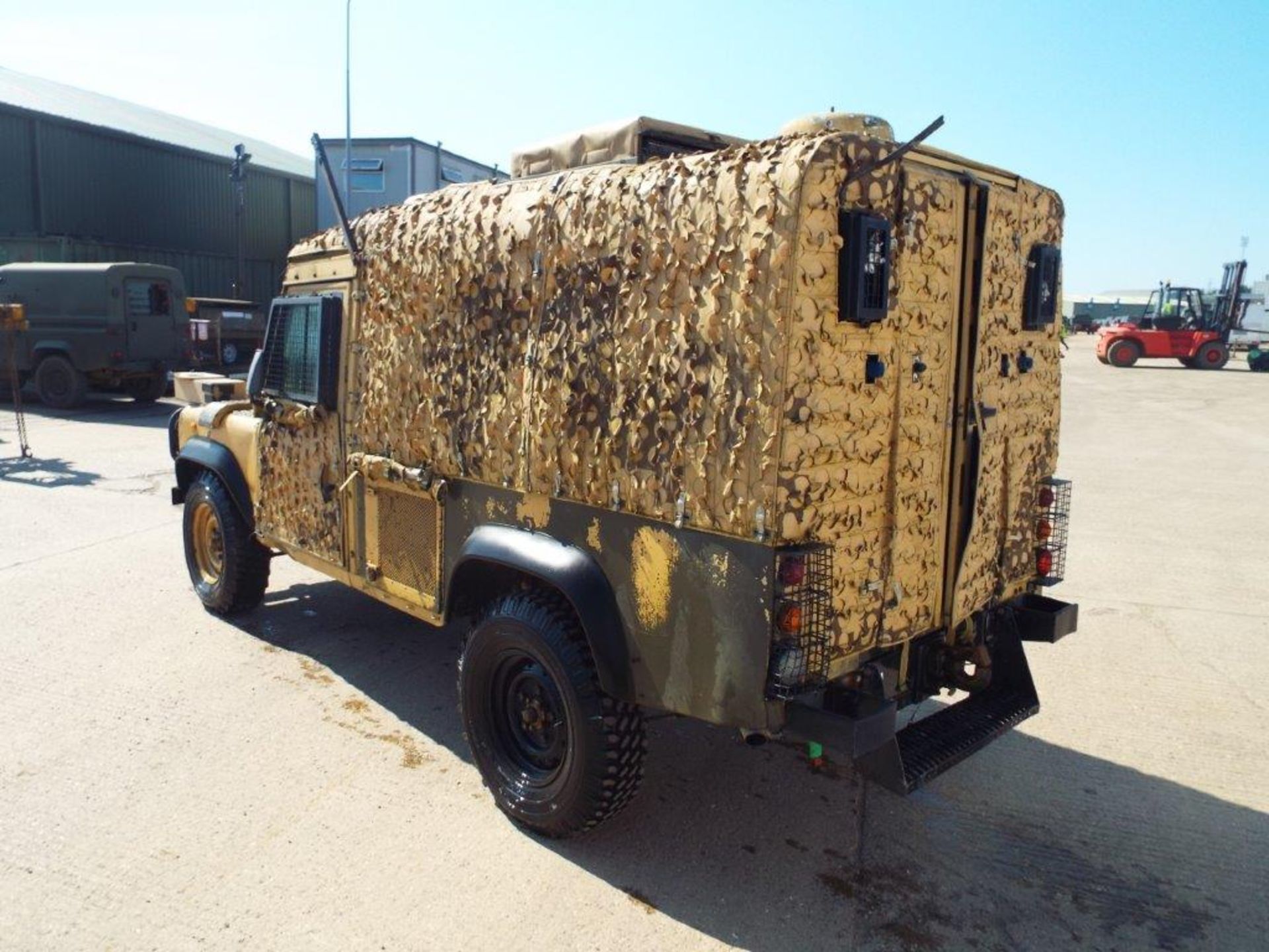 Land Rover 110 300TDi Snatch-2A - Image 5 of 29