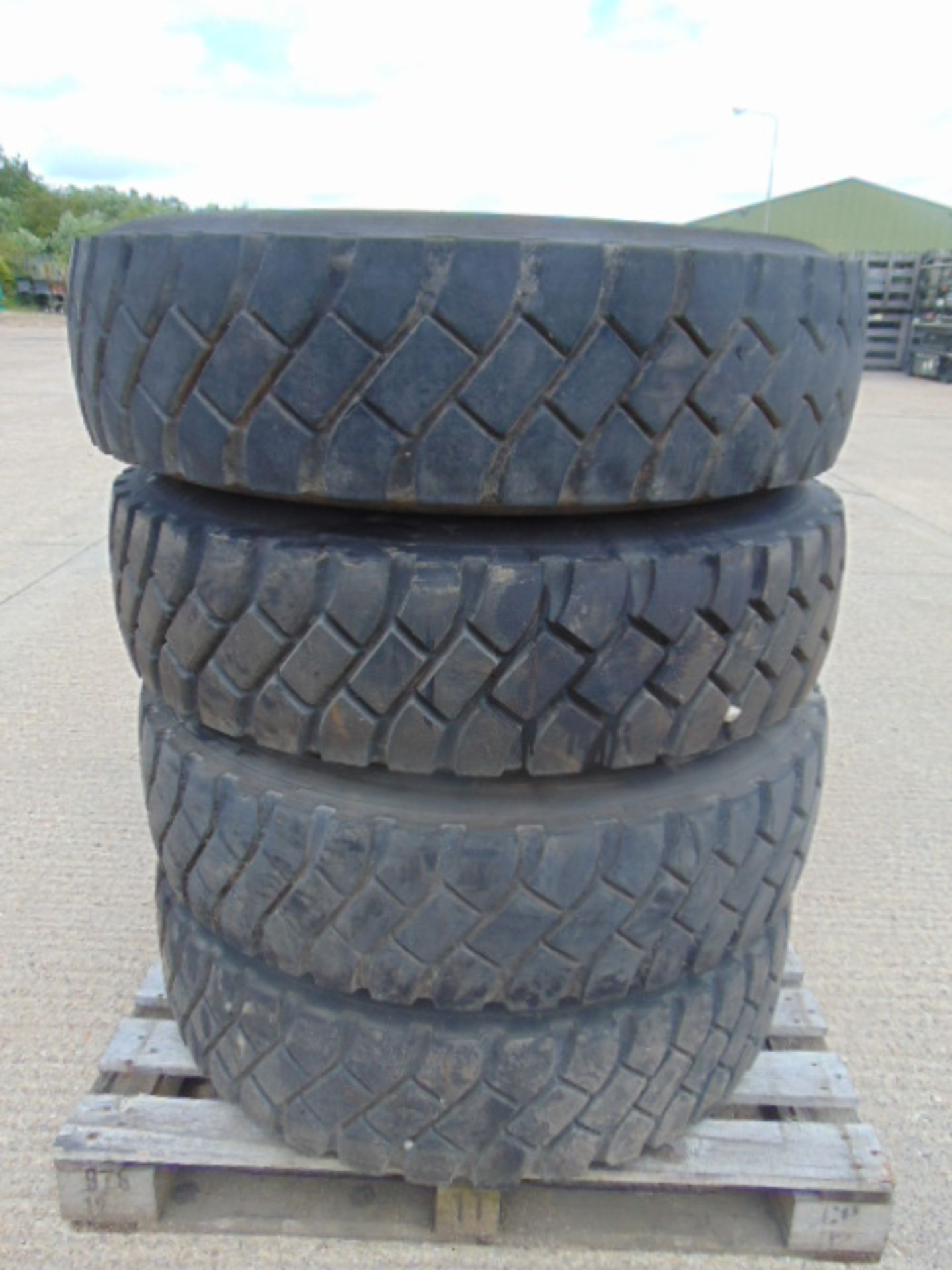 4 x Goodyear G388 12.00 R20 Tyres complete with 8 Stud Rims - Image 9 of 10