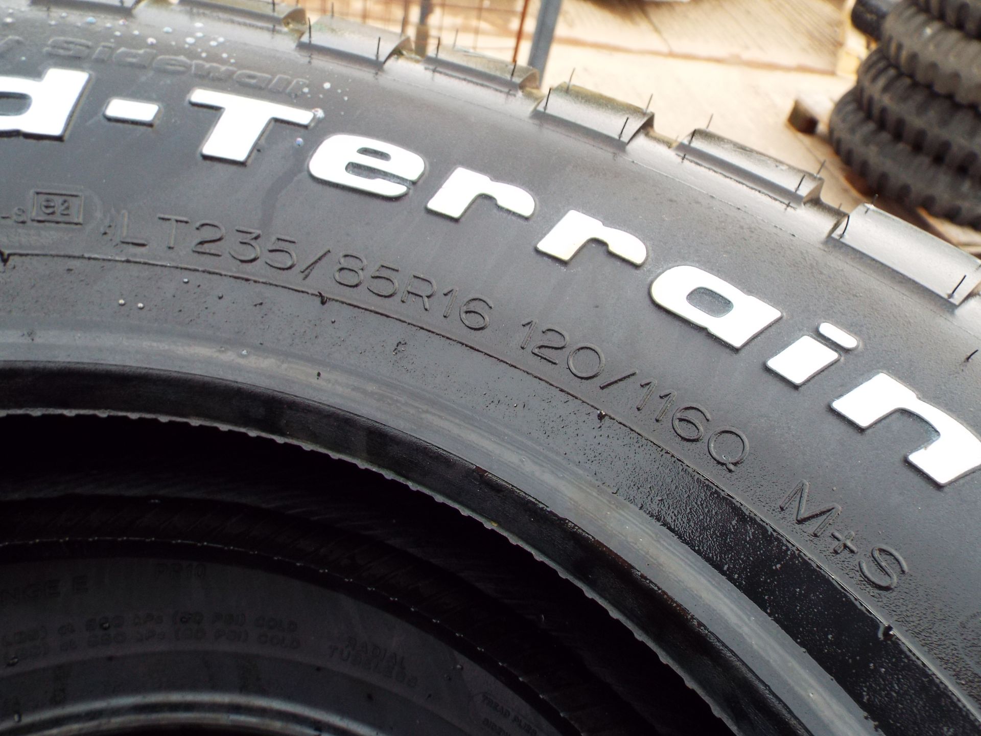 5 x BF Goodrich Mud Terrain TA LT 235/85 R16 Tyres - Image 4 of 7