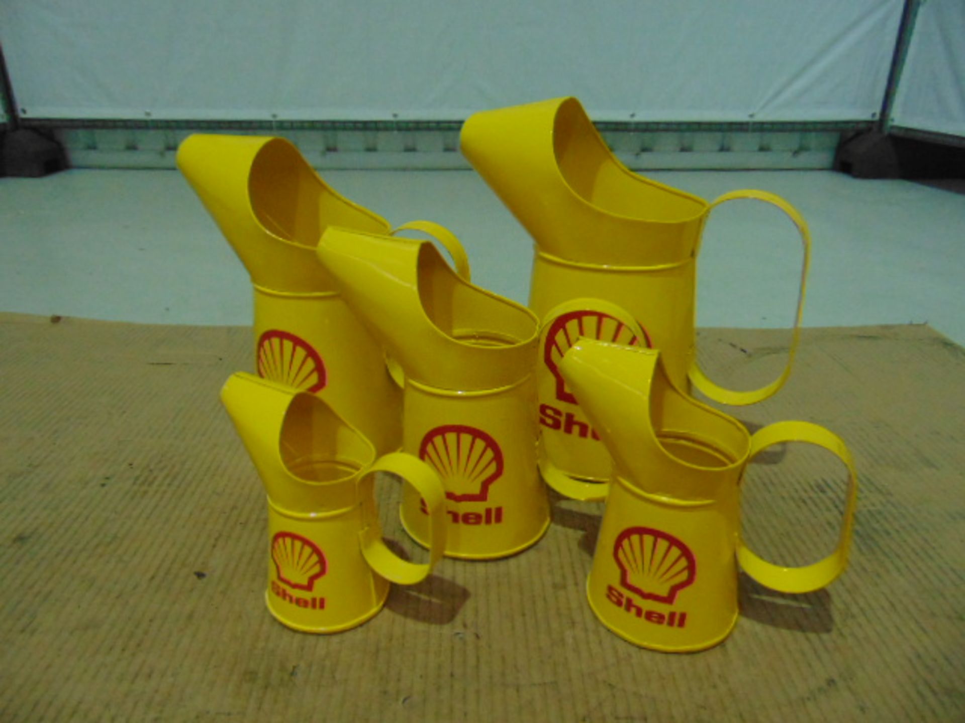 Set of 5 x Shell Branded Mixed Size Oil Pourer Cans