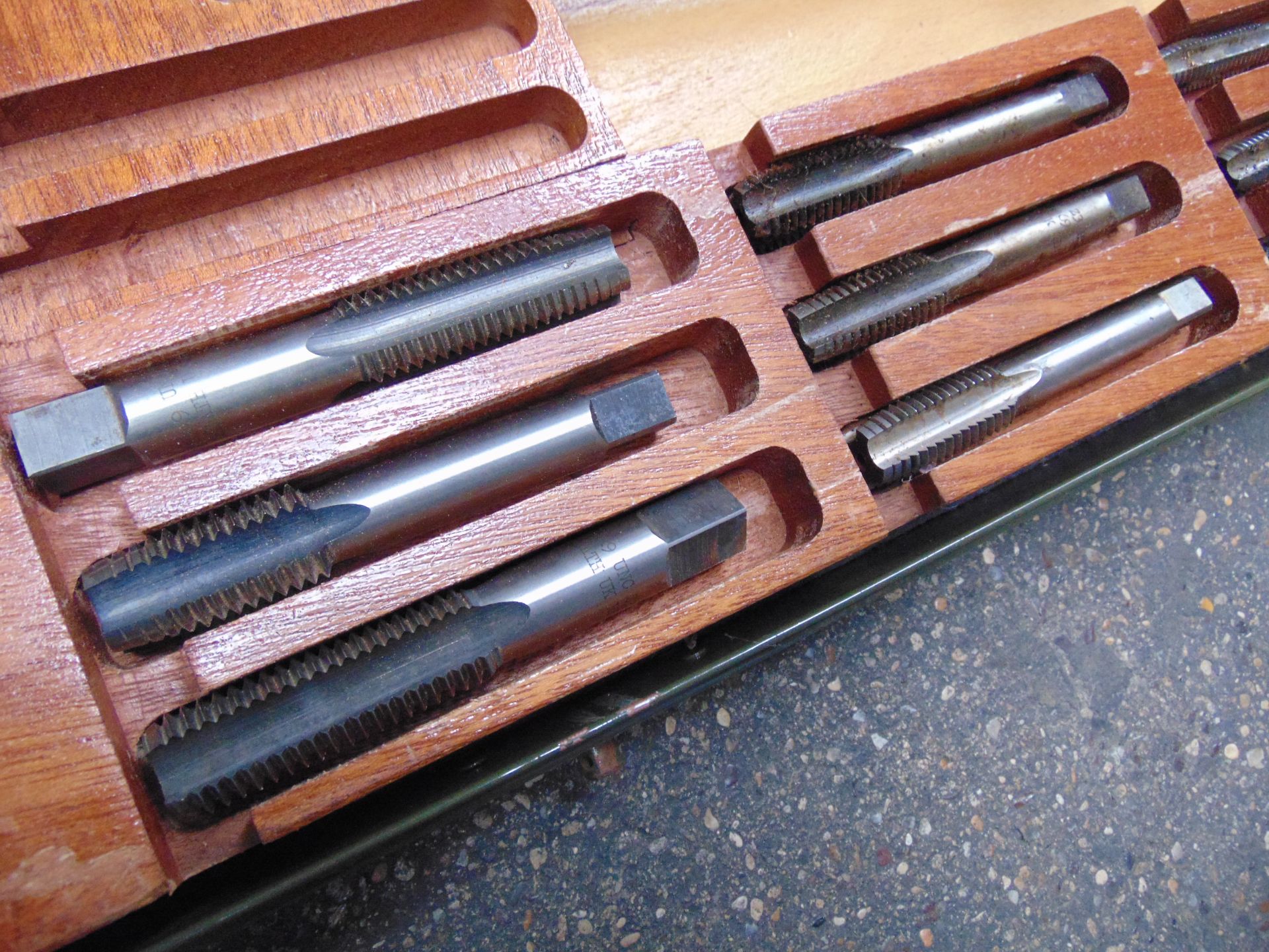 Tap and Die Rethreading Set - Image 2 of 8