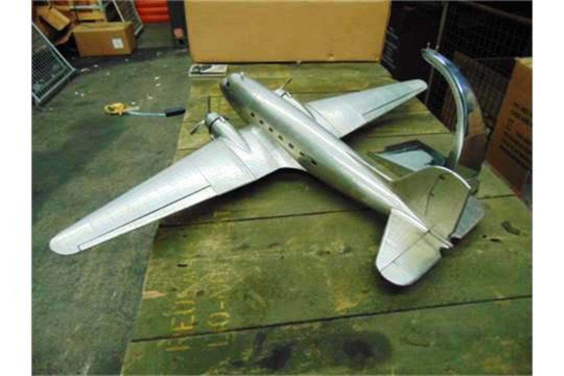 Douglas Dakota DC-3 Aluminium Scale Model - Image 5 of 6