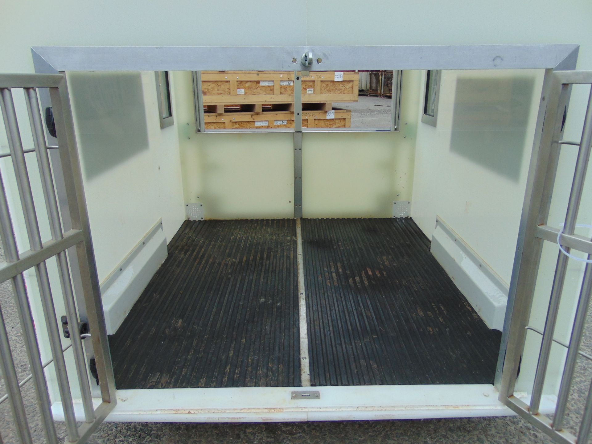 Double Dog Cage with Electronic Feeding Hatches - Image 11 of 13