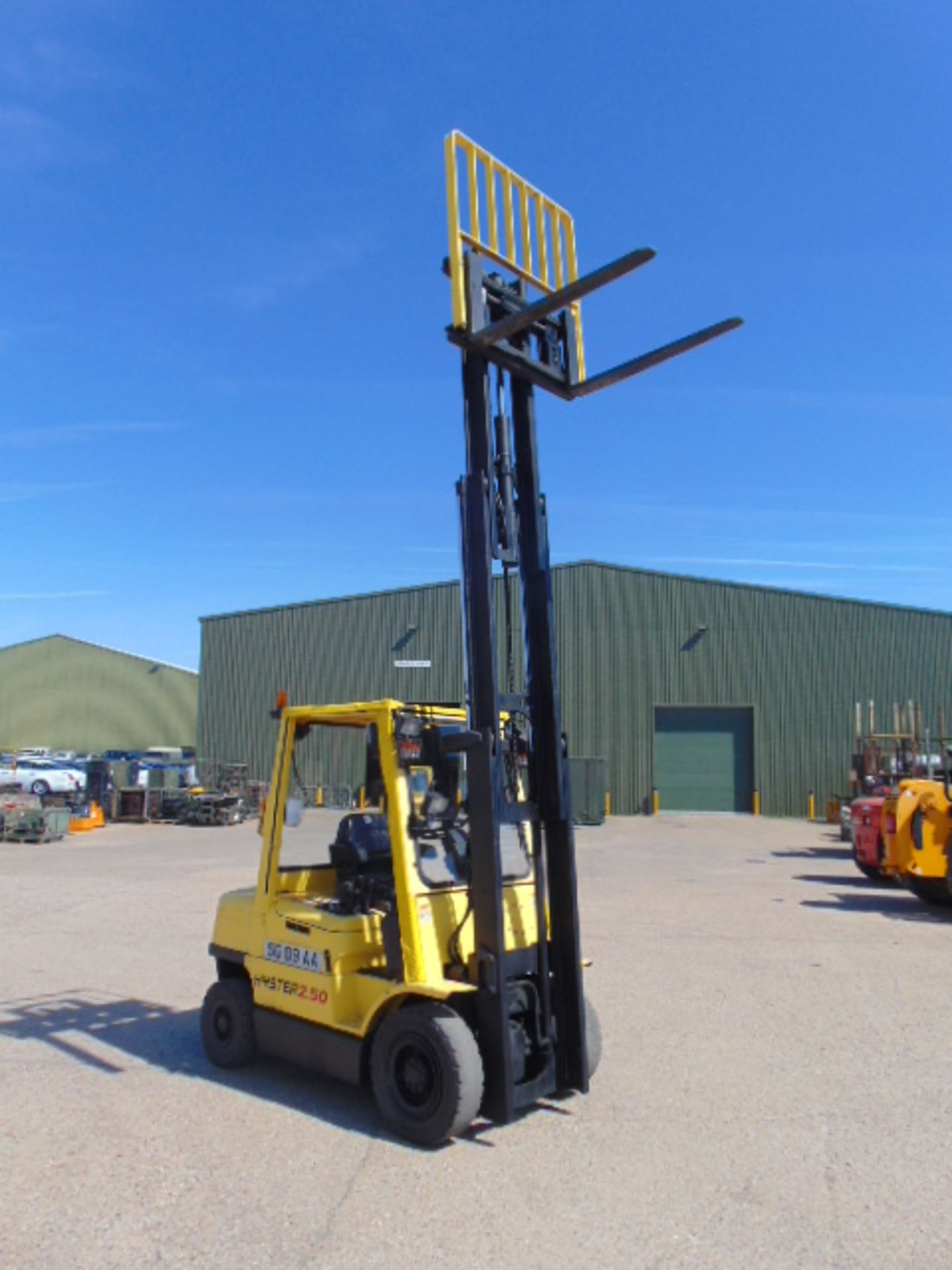 Hyster 2.50 Class C, Zone 2 Protected Diesel Forklift ONLY 763.4 hours!!