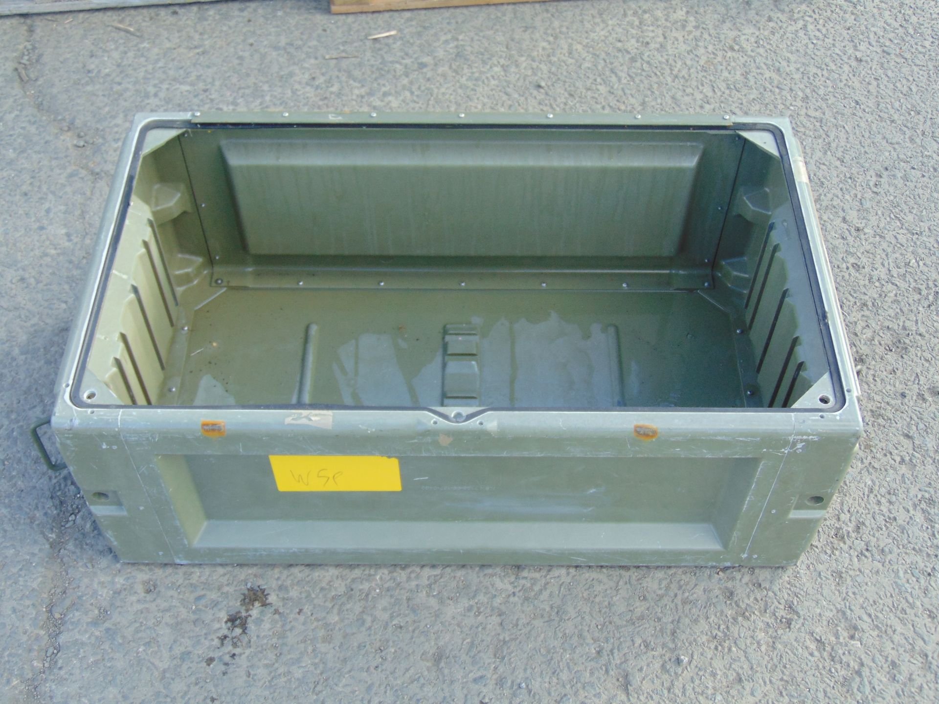 10 x Heavy Duty Interconnecting Storage Boxes With Lids - Image 5 of 6