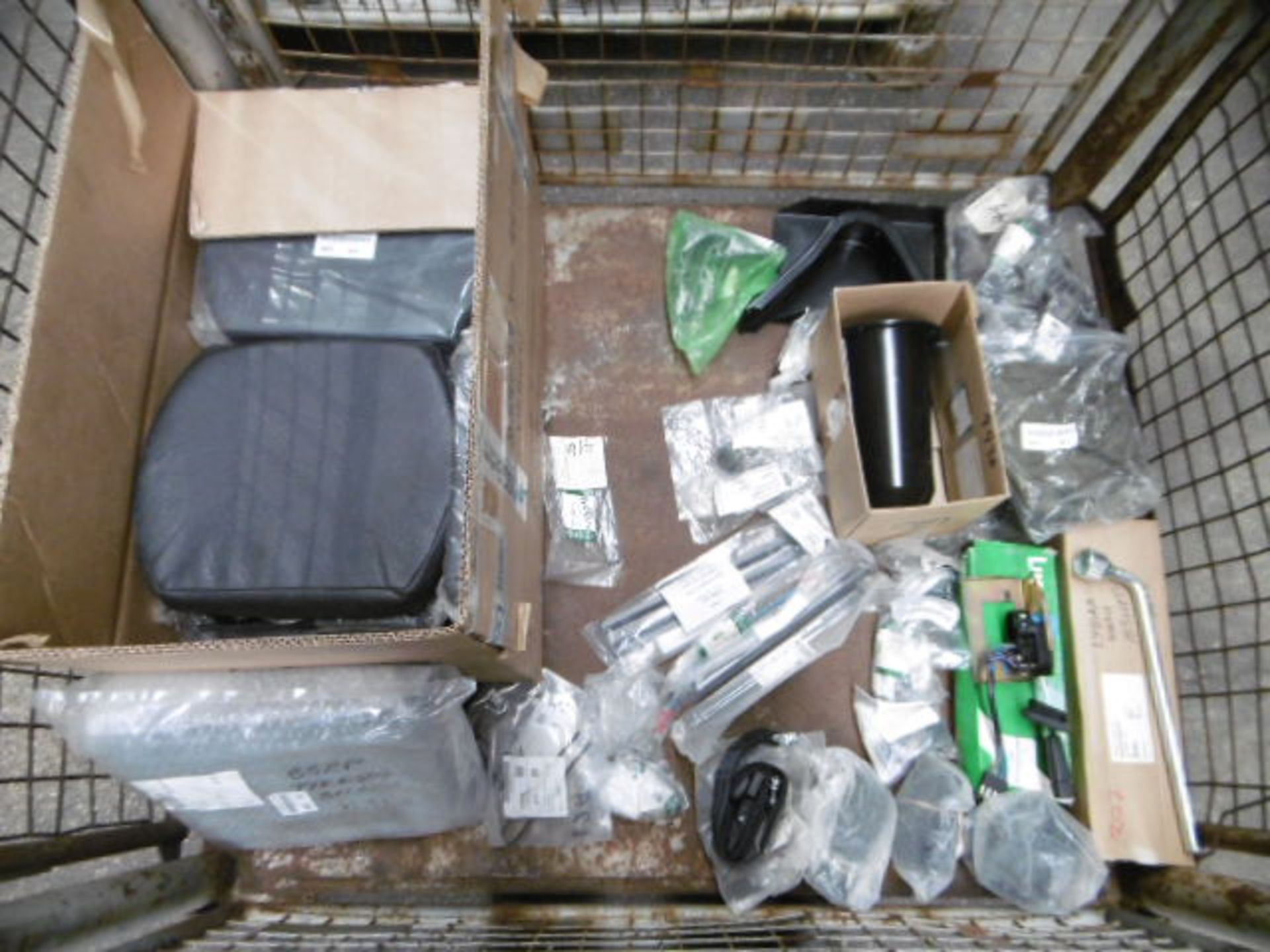 Mixed Stillage of Land Rover Parts