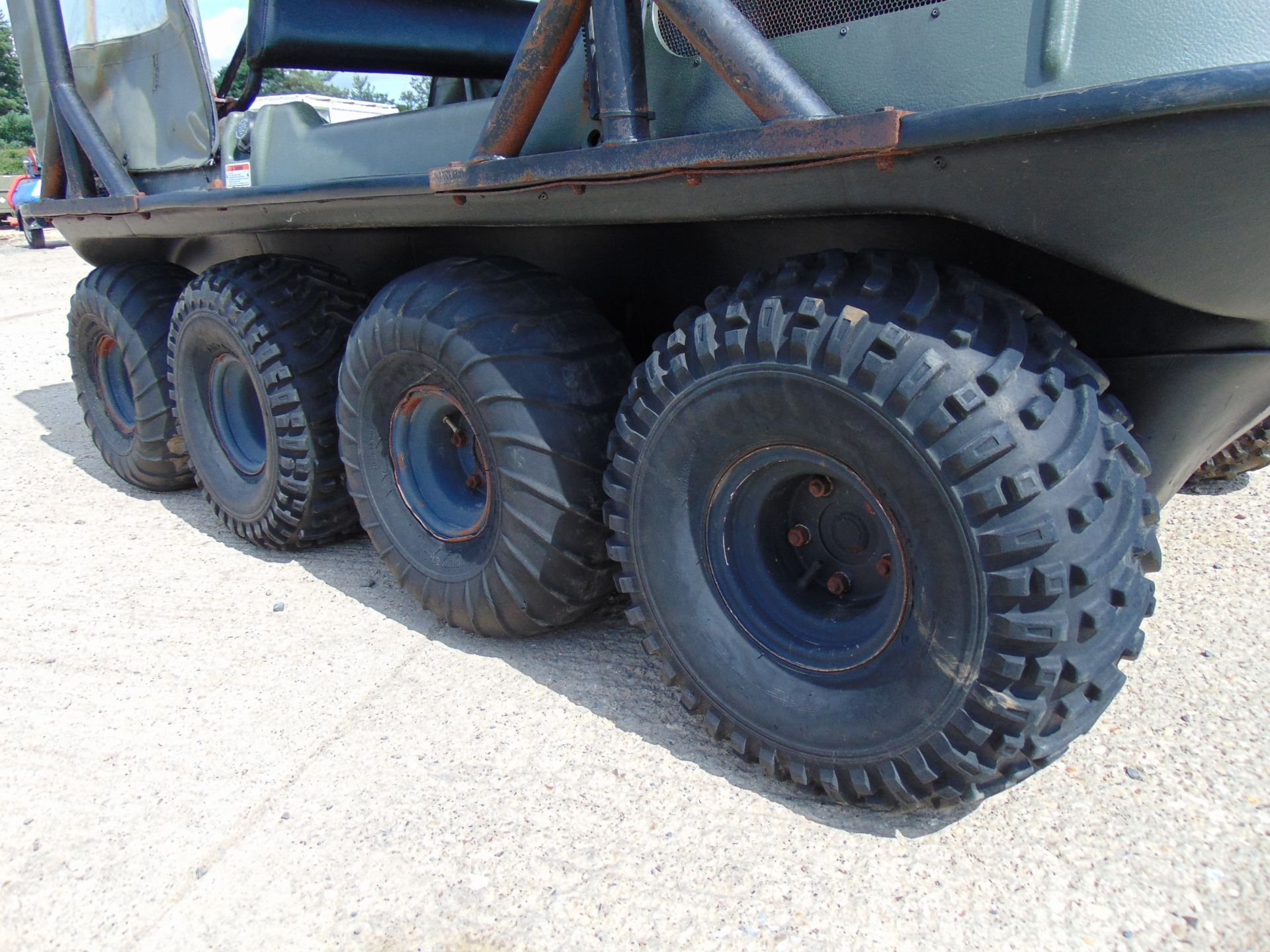 Argocat 8x8 Conquest Amphibious ATV with Canopy - Image 9 of 19