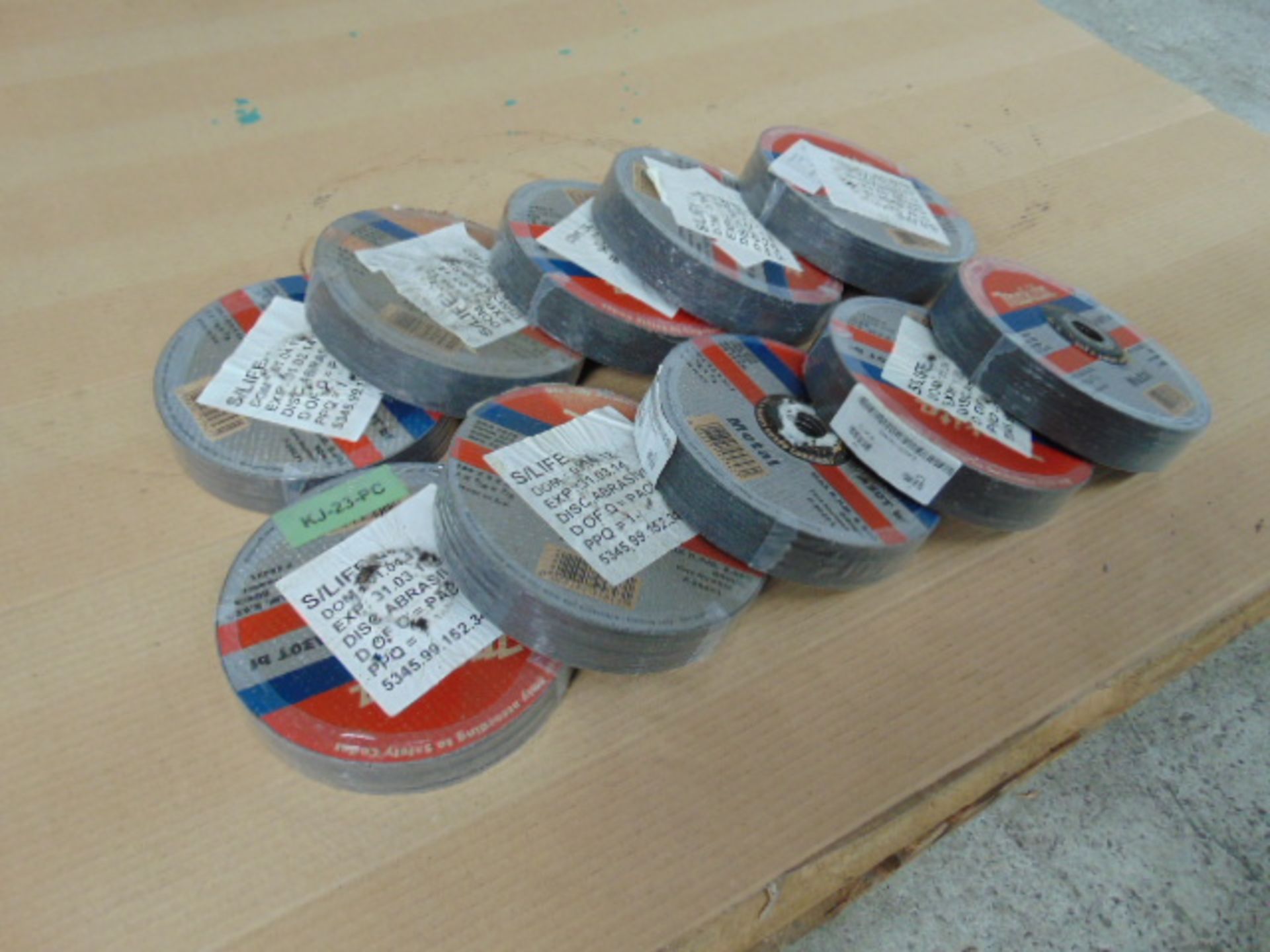 100 x Makita Metal Grinding Discs