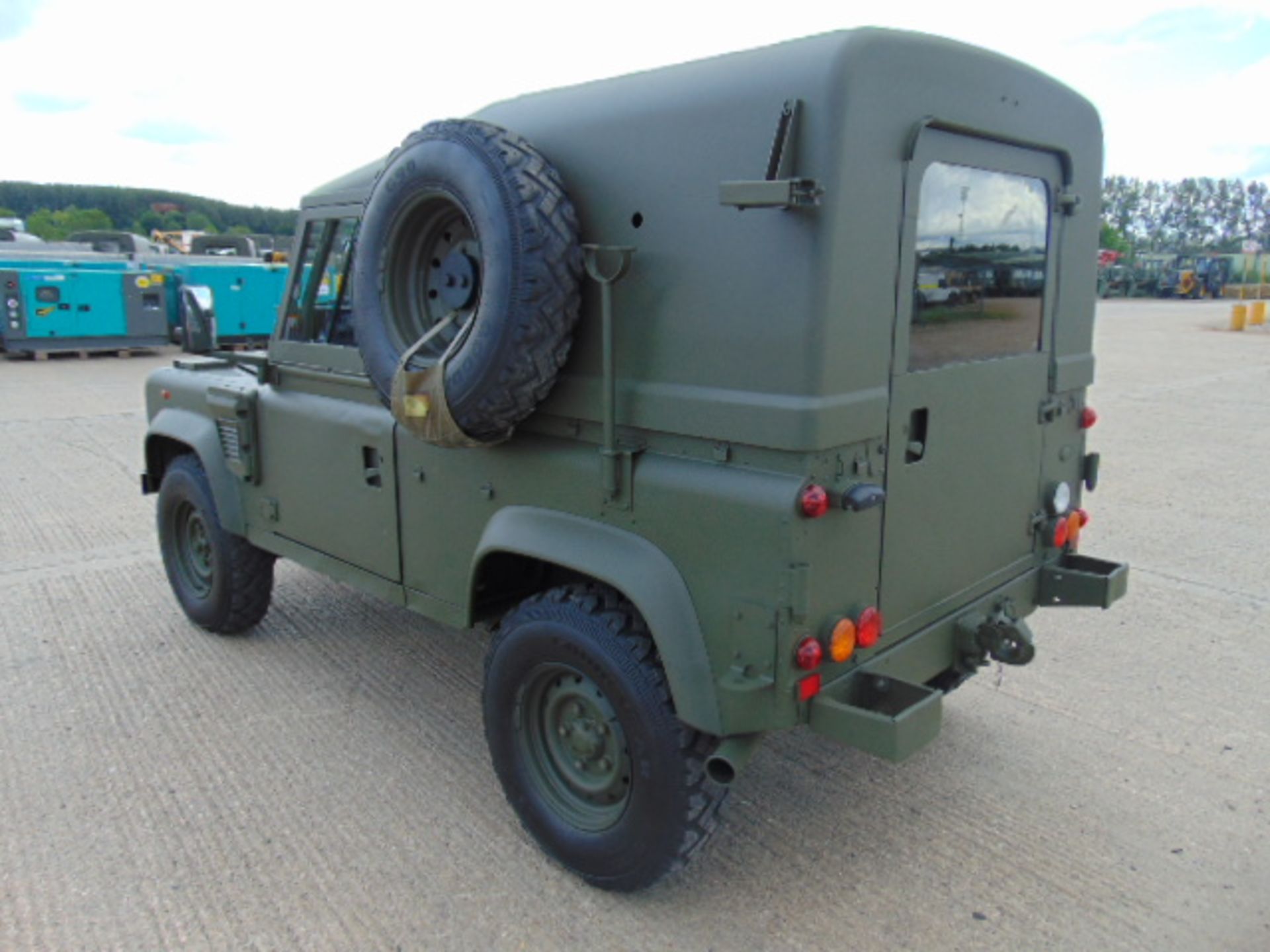 Military Specification Land Rover Wolf 90 Hard Top - Bild 5 aus 24