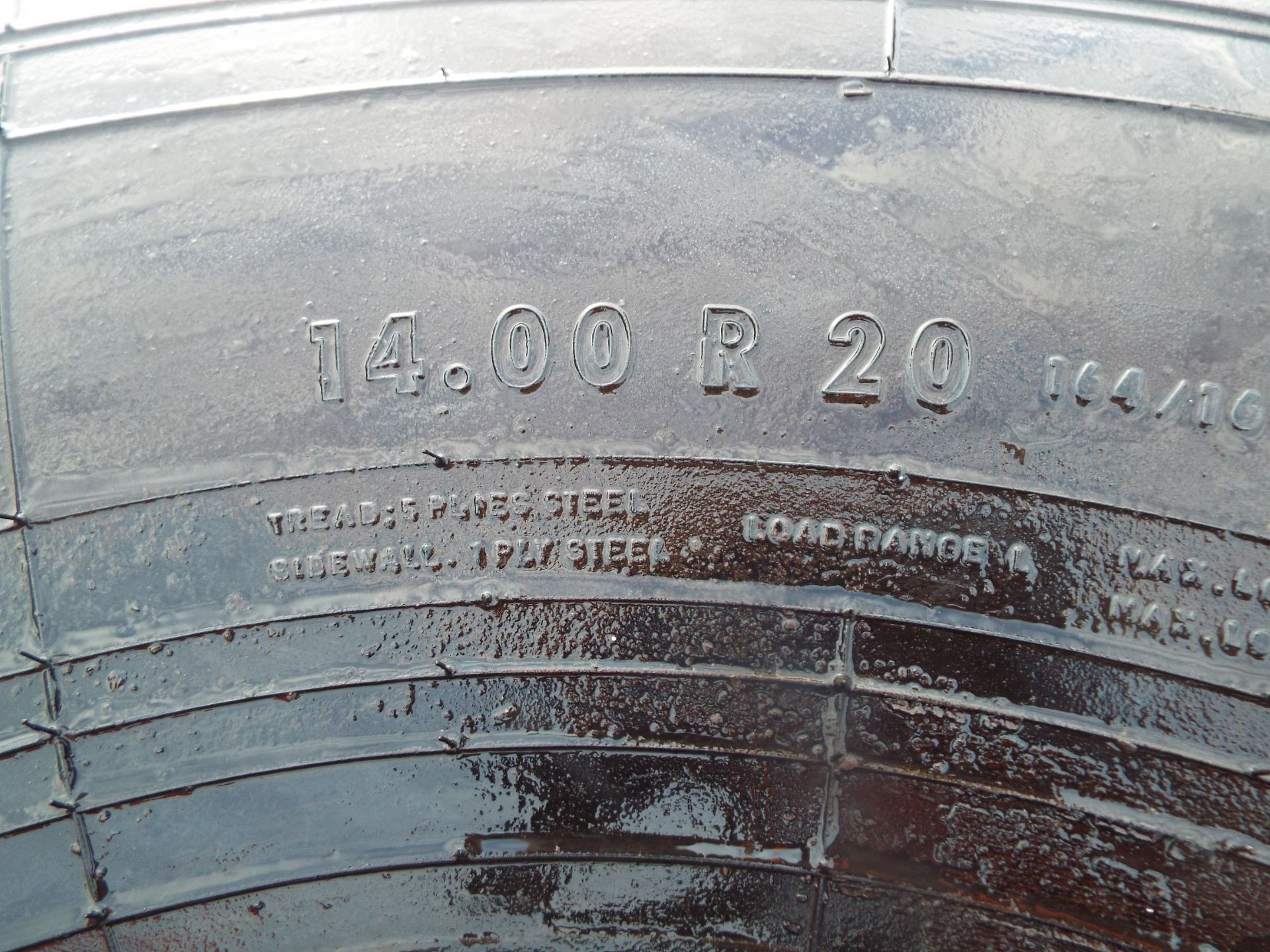 Continental 14.00 R20 Tyre - Image 3 of 6