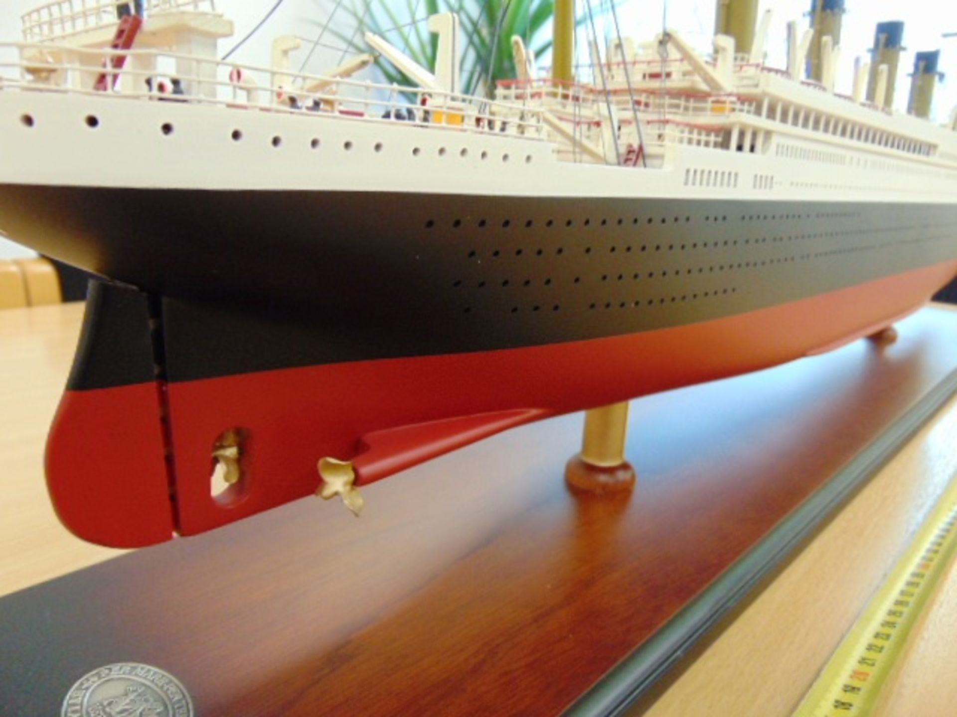 RMS Titanic Highly detailed wood scale model - Image 6 of 12