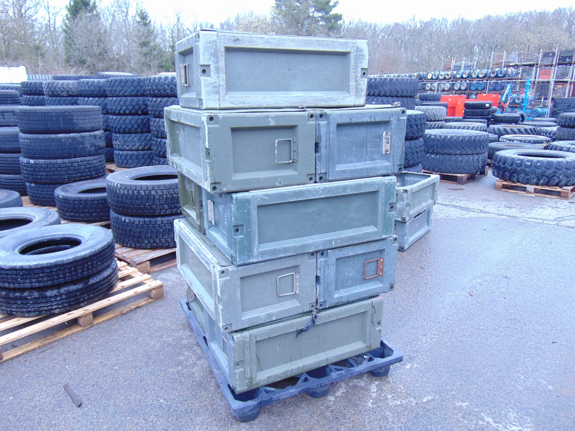 9 x Heavy Duty Interconnecting Storage Boxes With Lids