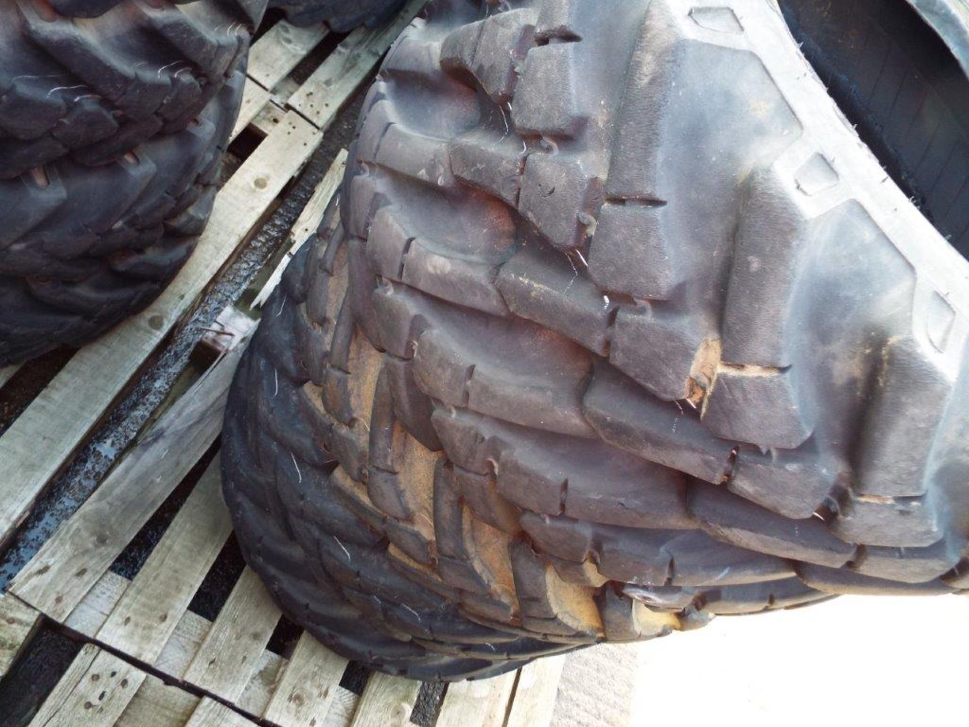 Approx 200 x Mixed JCB Telehandler Tyres - Image 22 of 38