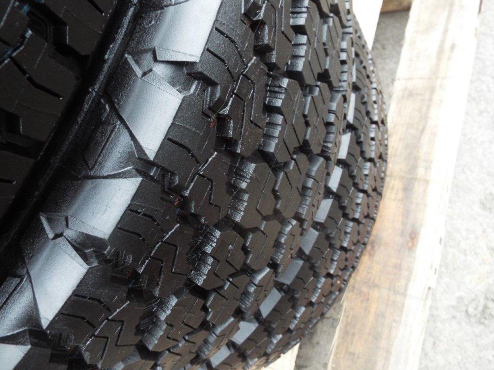 4 x Goodyear Wrangler Silentarmour P245/75 R17 Winter Tyres - Image 8 of 10