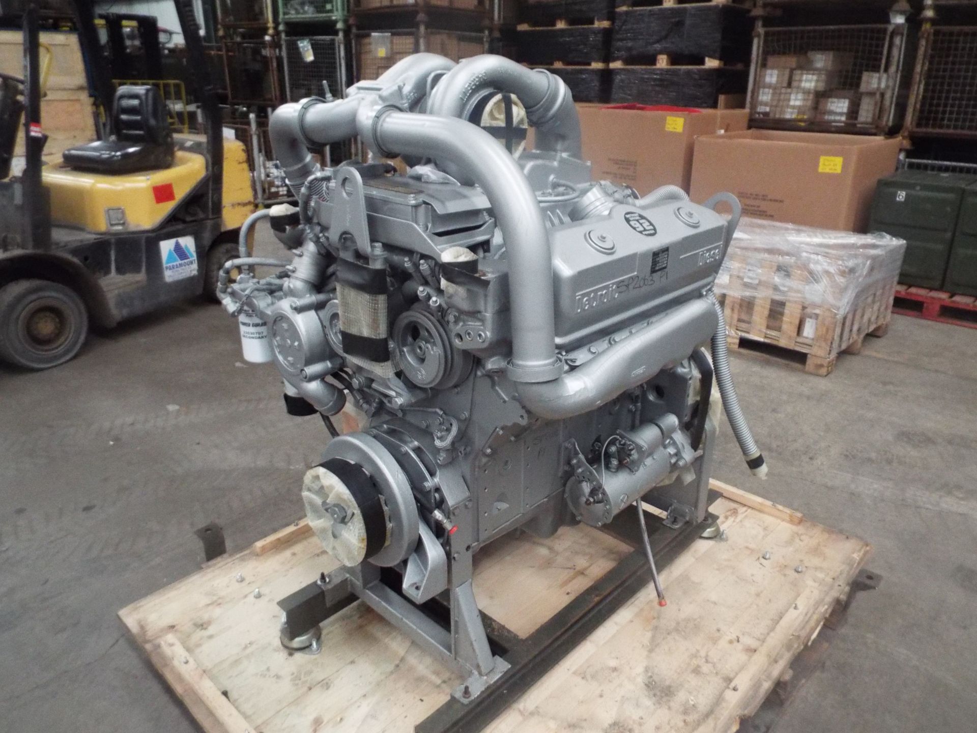Detroit 8V-92TA DDEC V8 Turbo Diesel Engine Complete with Ancillaries and Starter Motor - Image 4 of 20