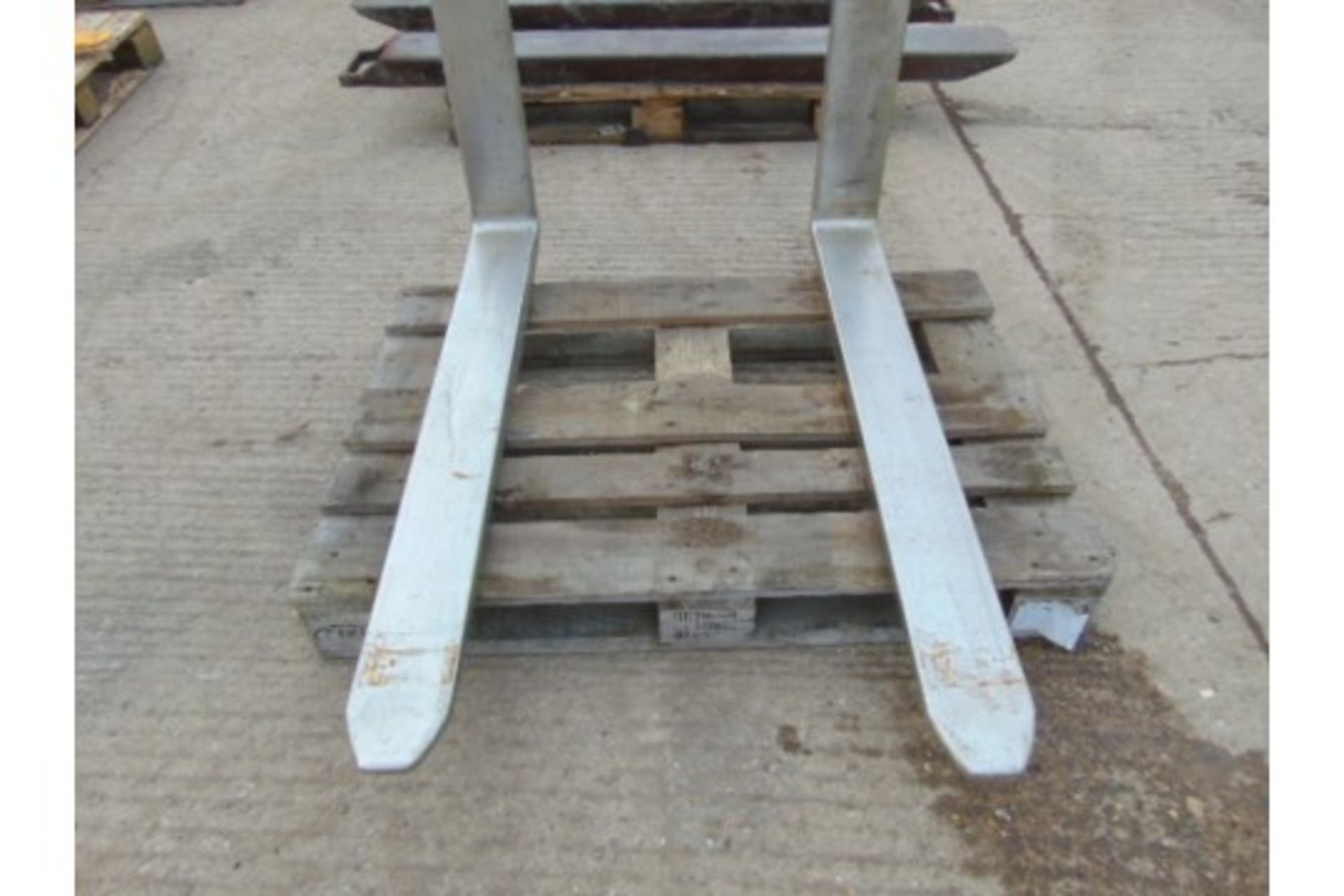 2 x Cascade Stainless Steel Clad Forklift Tines - Image 2 of 5