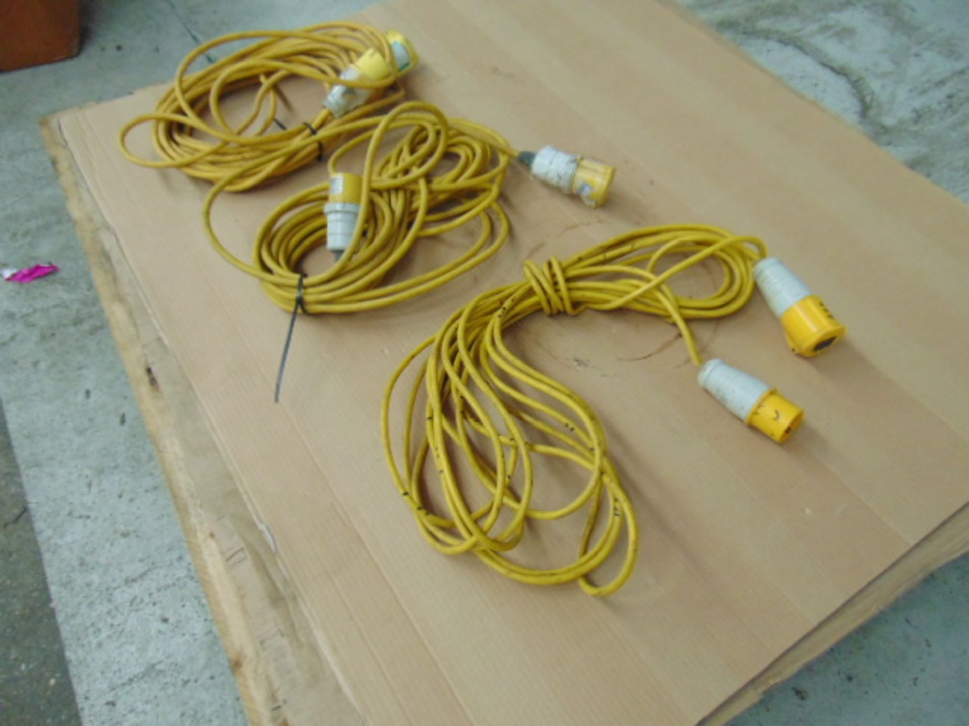 3 x 110V Extension Cables - Image 2 of 4