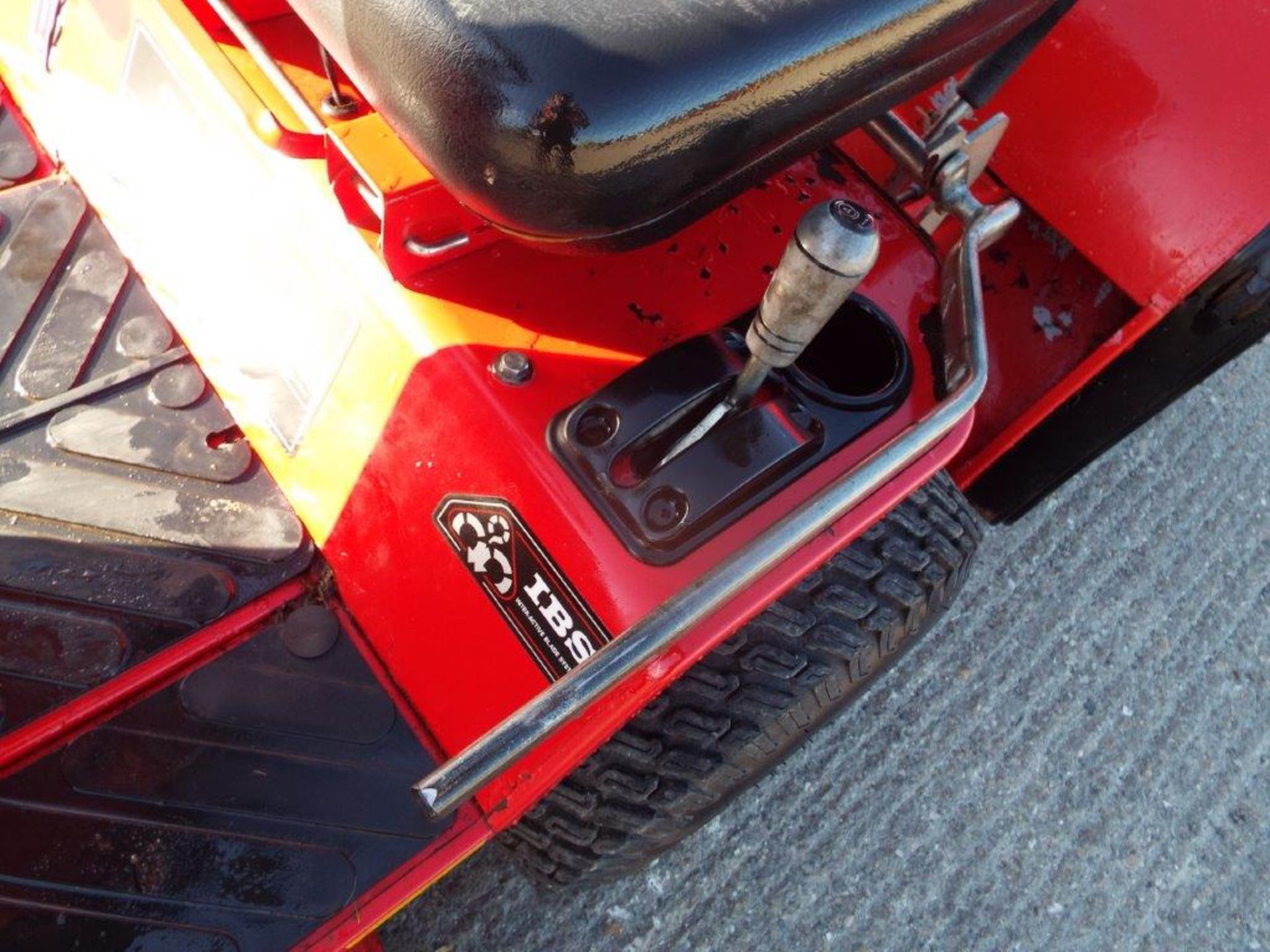 Countax C800H Ride On Mower with Rear Brush and Grass Collector - Image 16 of 20