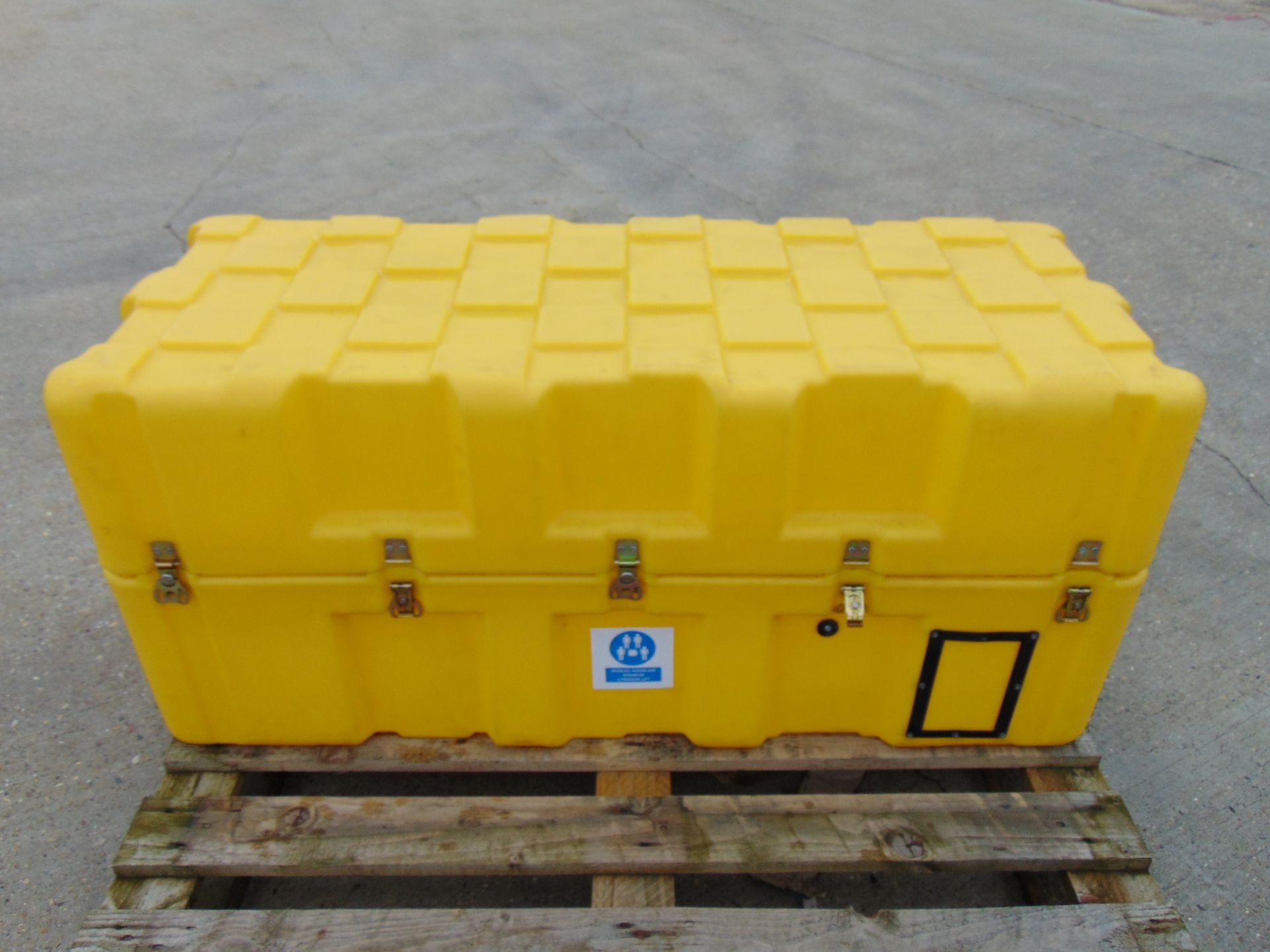 Large Heavy Duty Hardigg Peli Storage / Transit Case Ideal Expedition Storage - Image 3 of 7