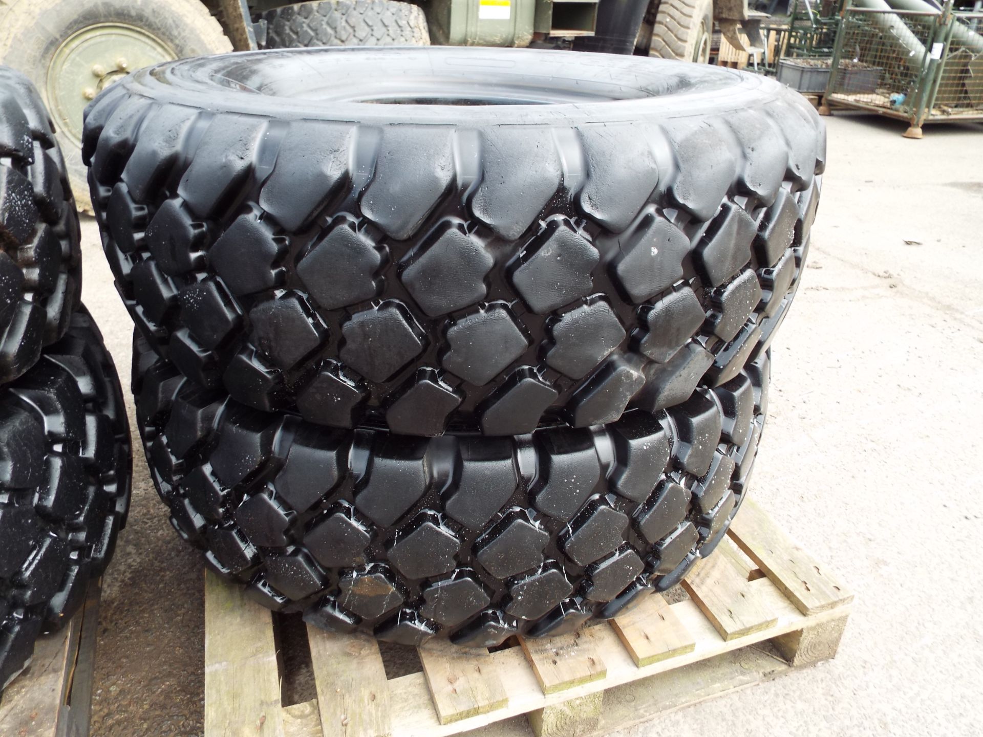 4 x Michelin XZL 395/85 R20 Tyres - Image 7 of 12