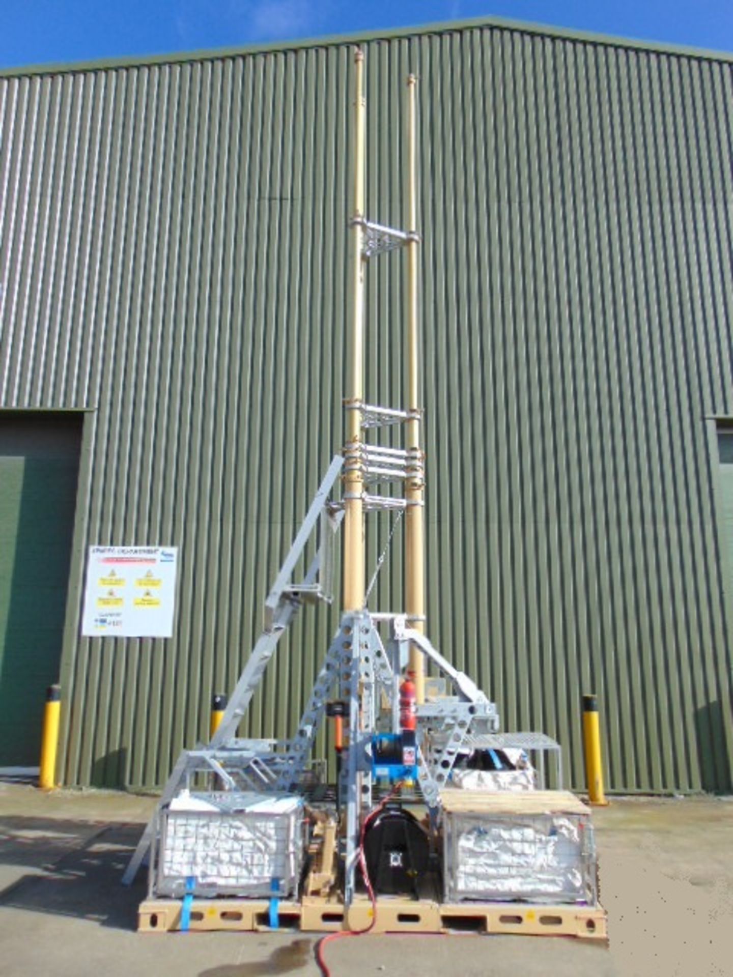 Clark 15m Demountable CCTV Mast Assy with Accessories and Cover