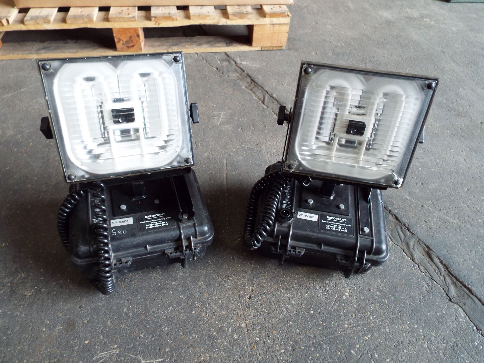 2 x Dragon Magnum A3 Self Contained Lighting Heads