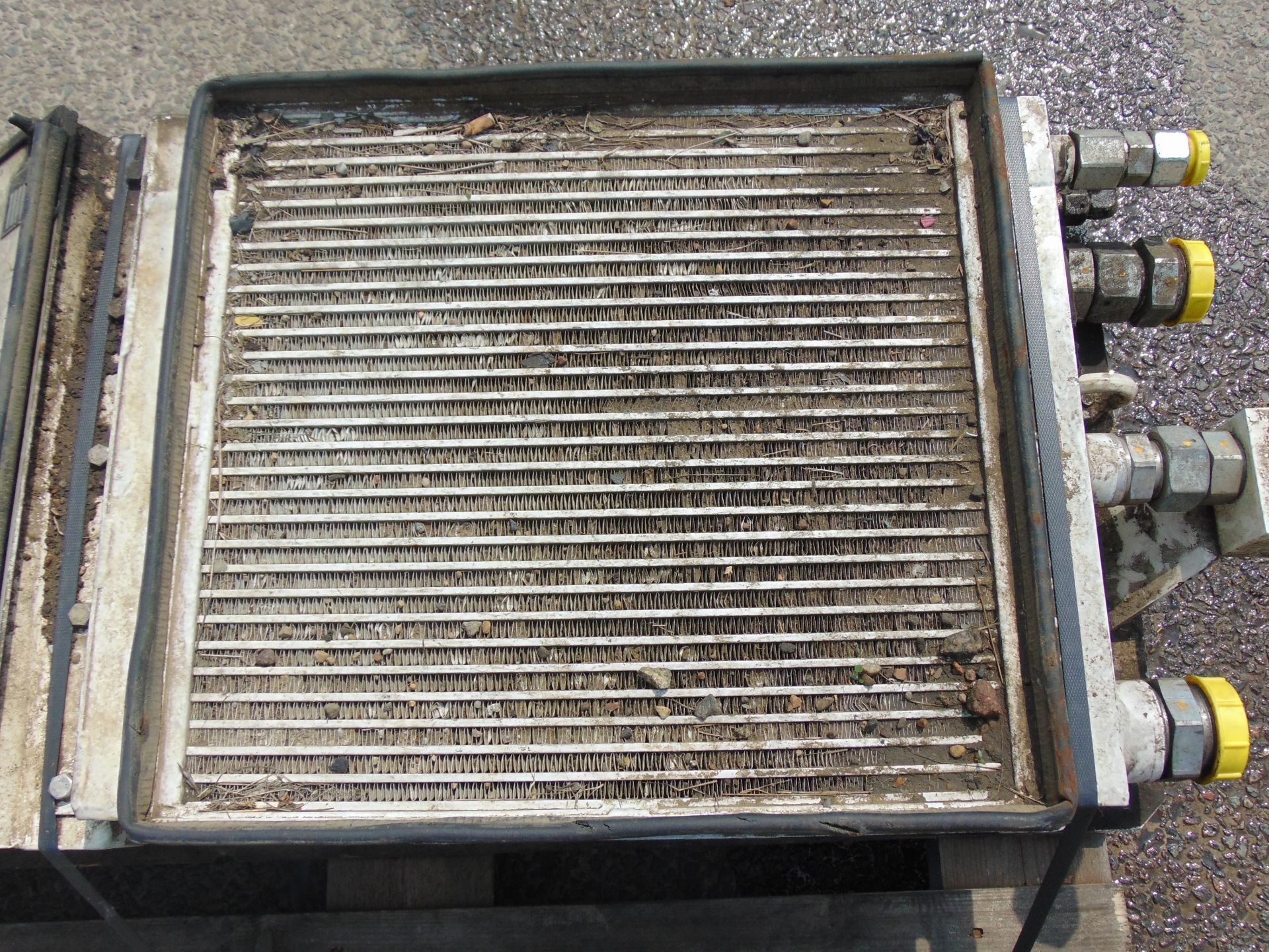 Parker Hydraulics Engine Oil lubricating Cooler P/no FV2273806 - Image 6 of 8