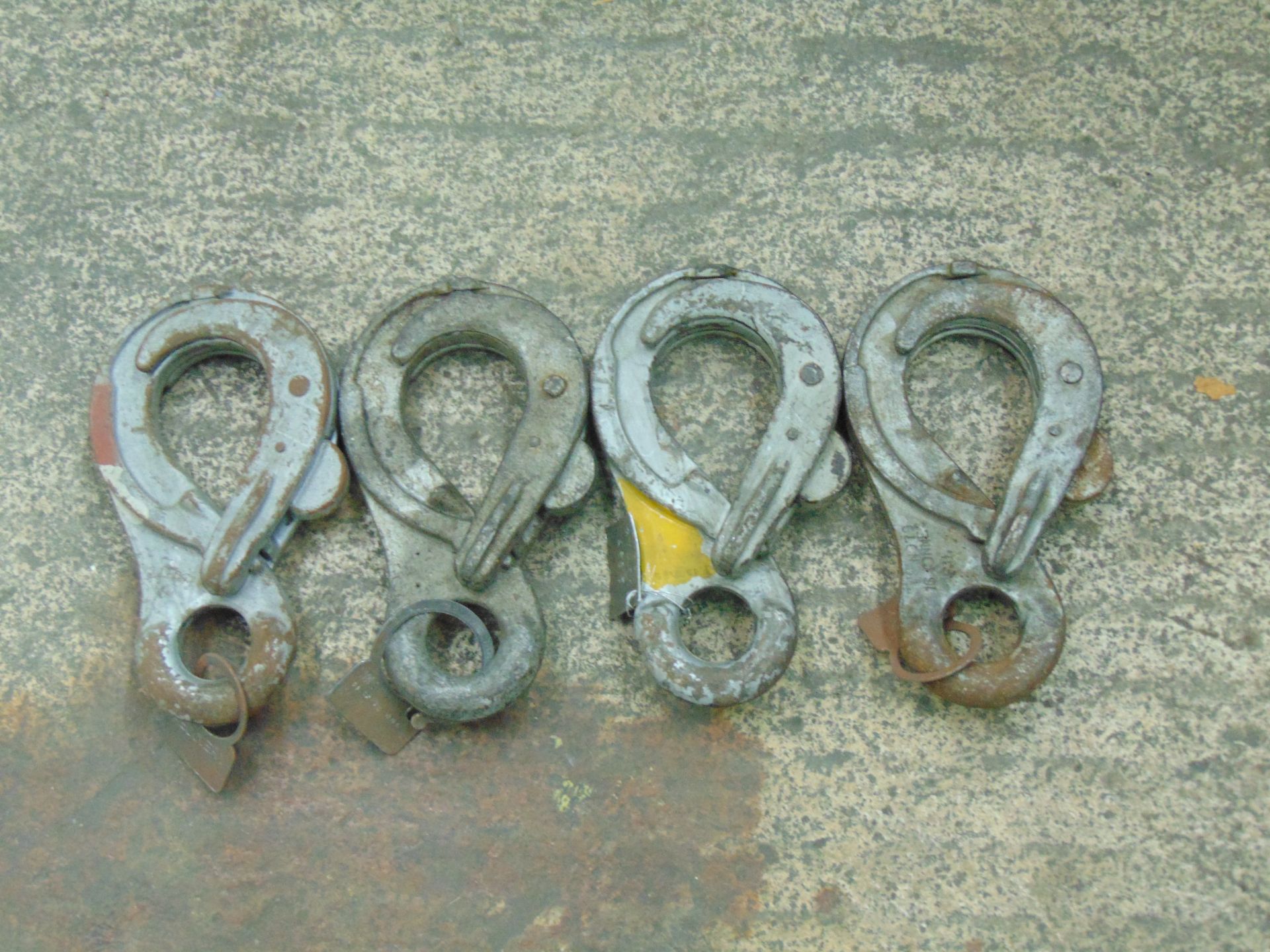 4 x Gunnebo 16 tonne Grip Latch Lifting Eyes