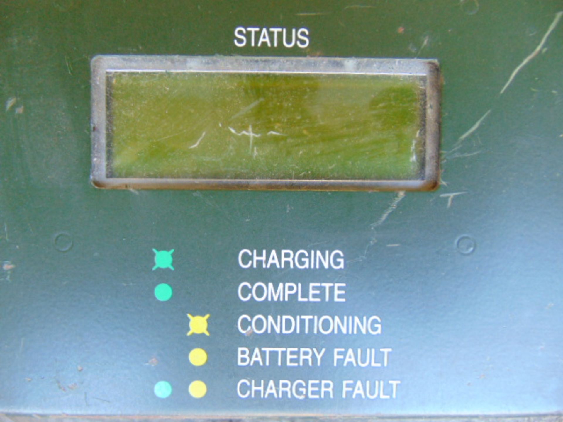 Lincad Caravel LIPS Battery Charger - Image 4 of 7