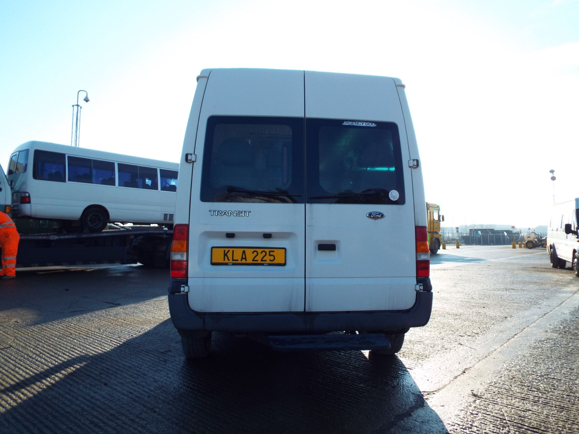 Ford Transit 12 Seat Minibus - Bild 6 aus 19