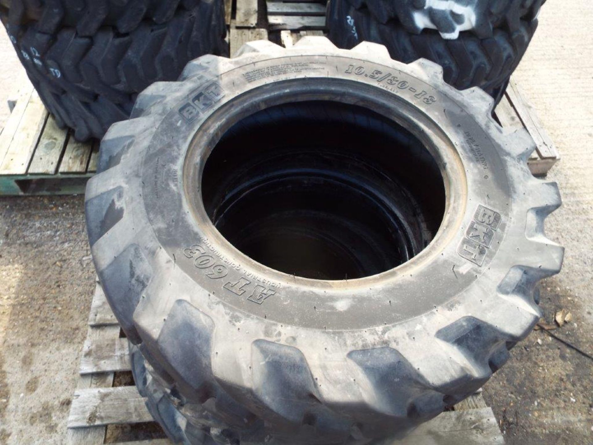 Approx 200 x Mixed JCB Telehandler Tyres - Image 6 of 38