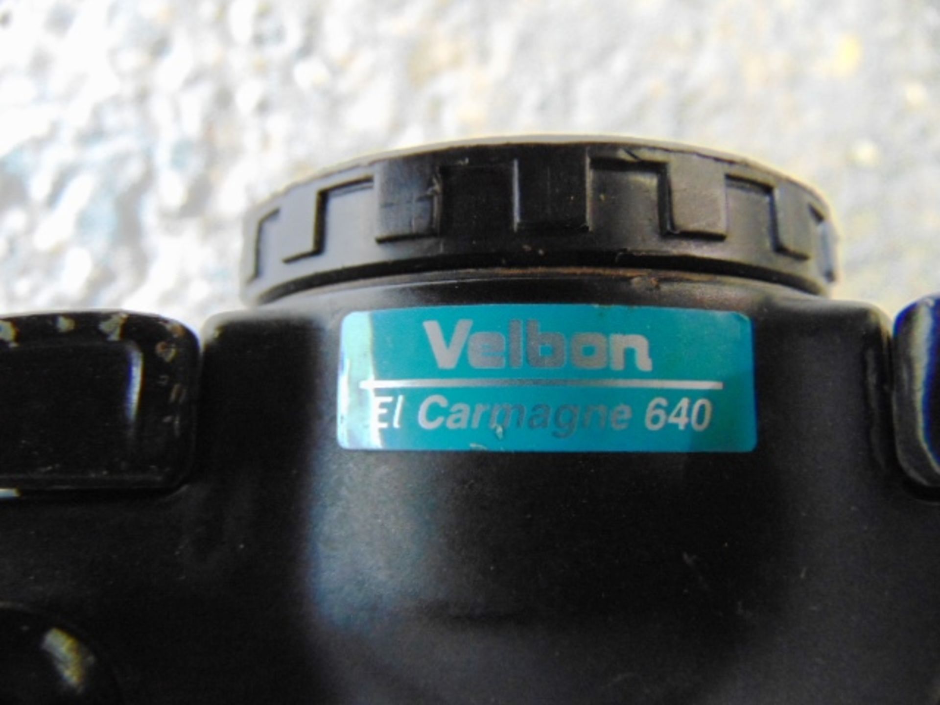 Velbon El Carmagne 640 Carbon Fibre Tripod - Image 7 of 8