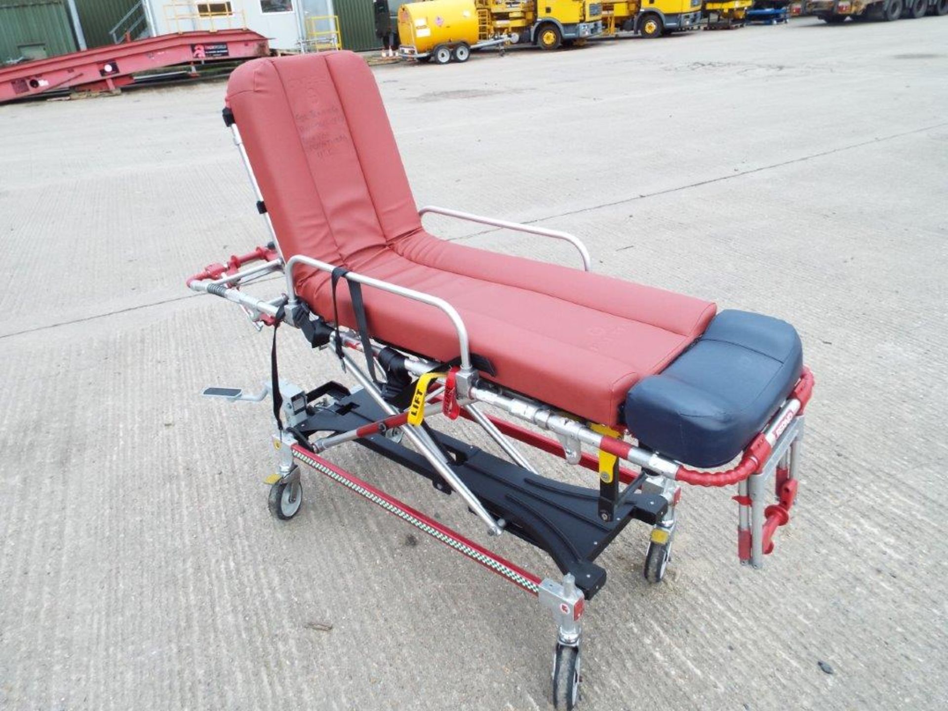 Ferno Falcon Six Stretcher