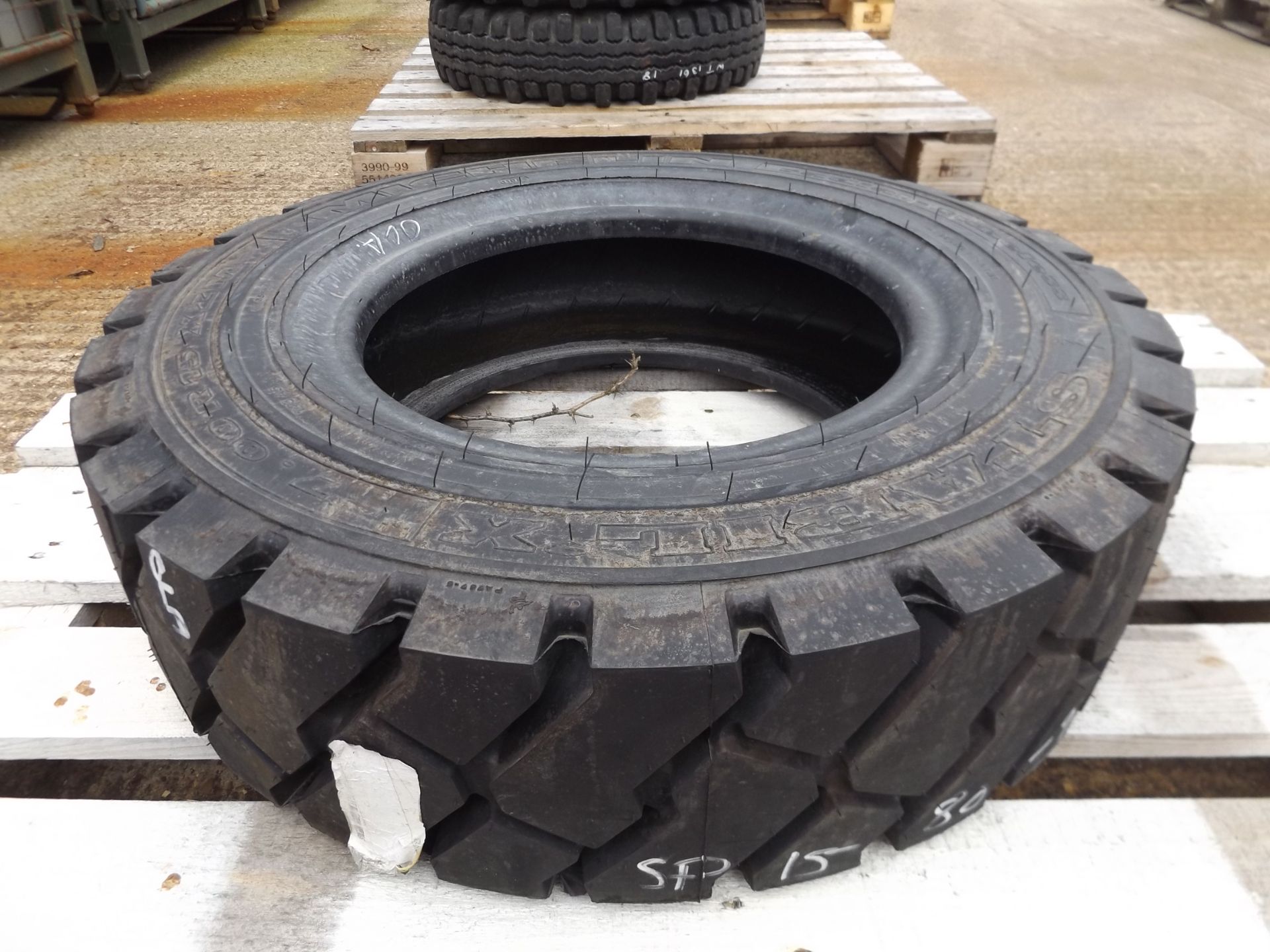 1 x Michelin Stabil'X XZM 7.00 R15 Tyre