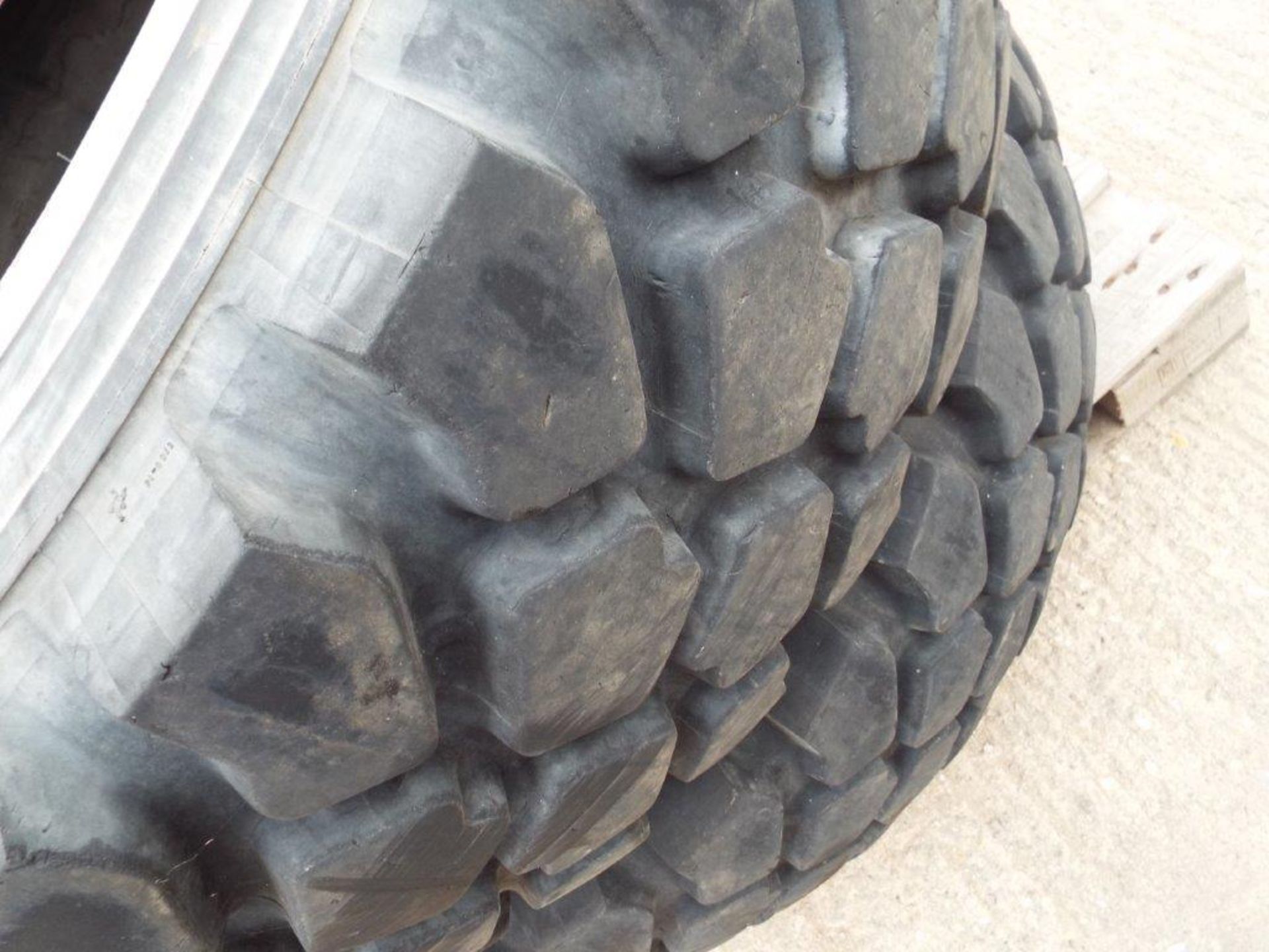2 x Michelin XZL 395/85 R20 Tyres - Bild 5 aus 6