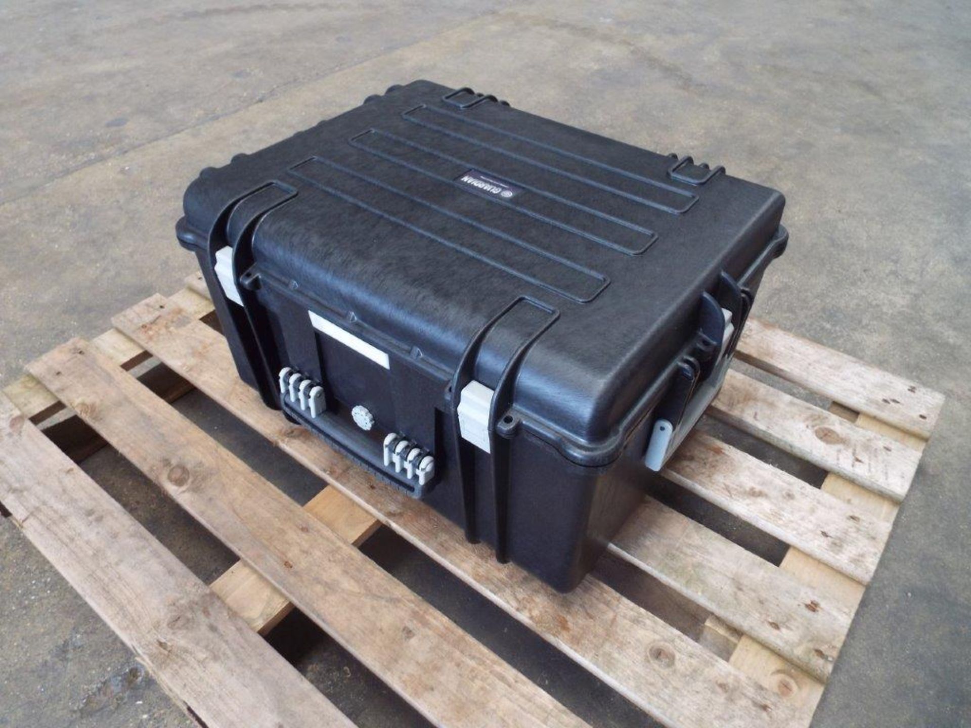 Heavy Duty Zero Guardian Wheeled Transit Case