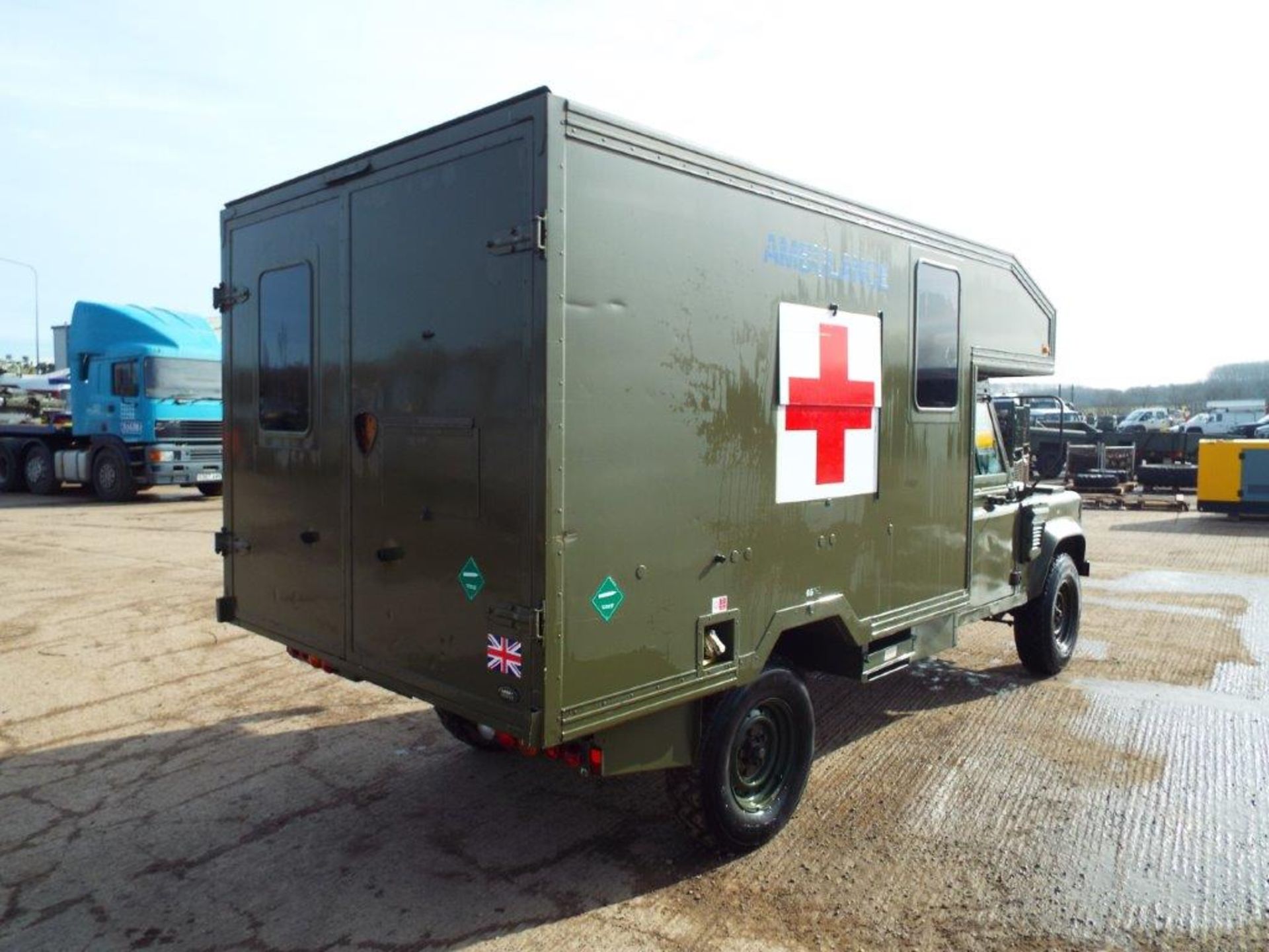 Military Specification LHD Land Rover Wolf 130 Ambulance - Bild 7 aus 22