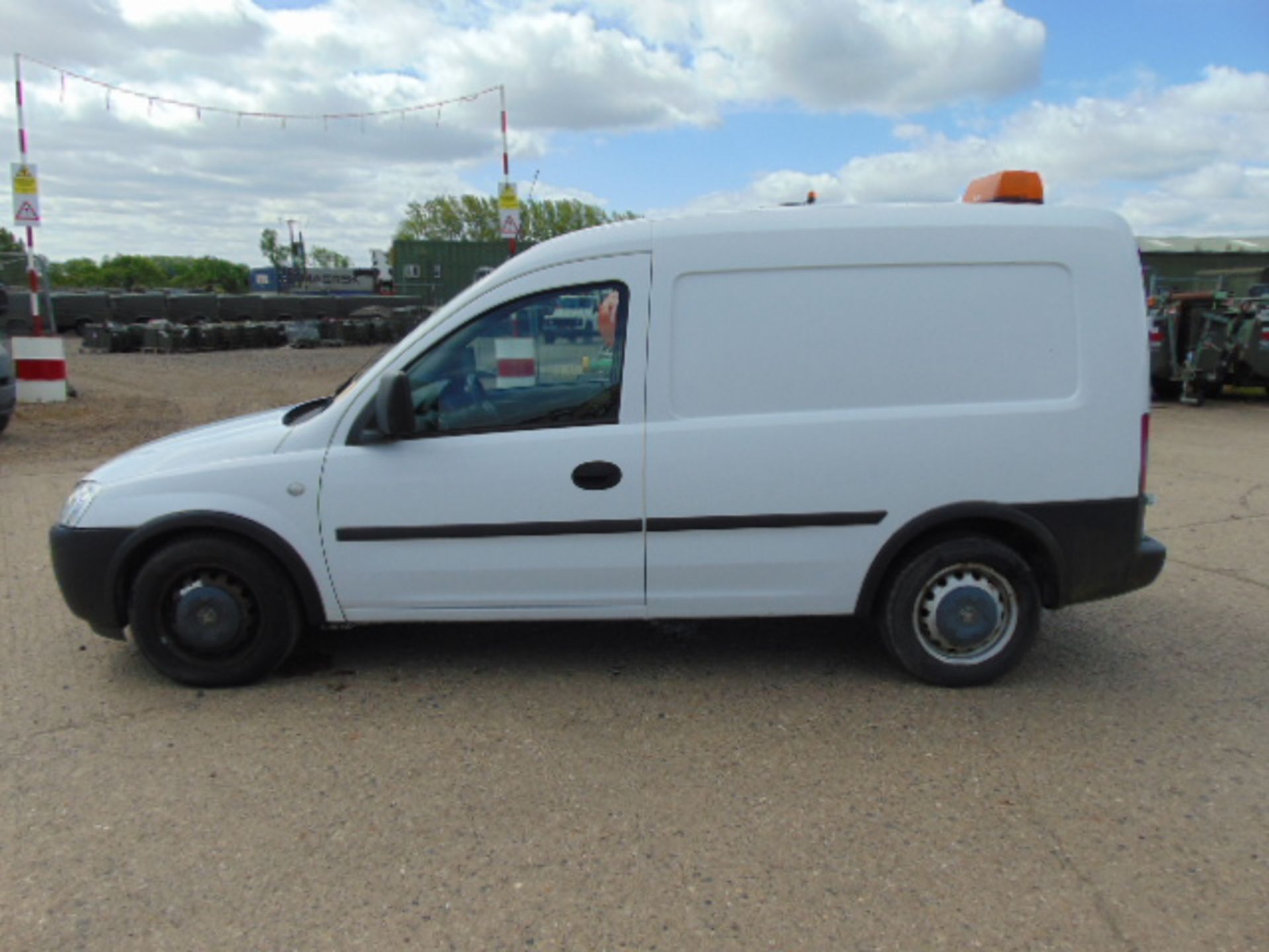 2008 Vauxhall Combo 1.3 Turbo Diesel Panel Van - Image 4 of 15