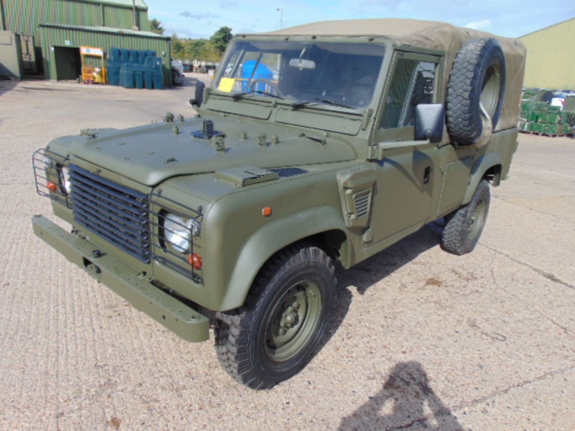 Military Specification Land Rover Wolf 110 Soft Top - Image 3 of 21