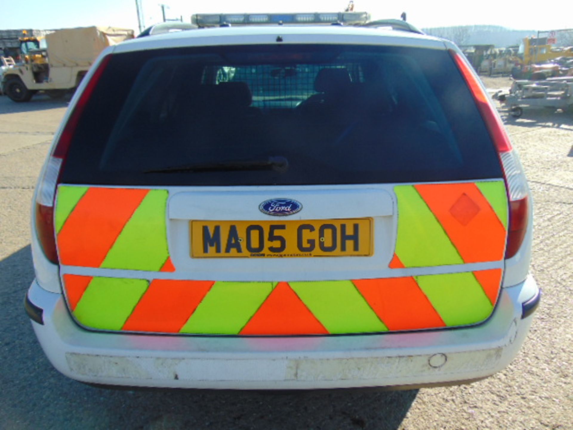 Ford Mondeo 2.0 Turbo diesel ambulance - Image 7 of 14