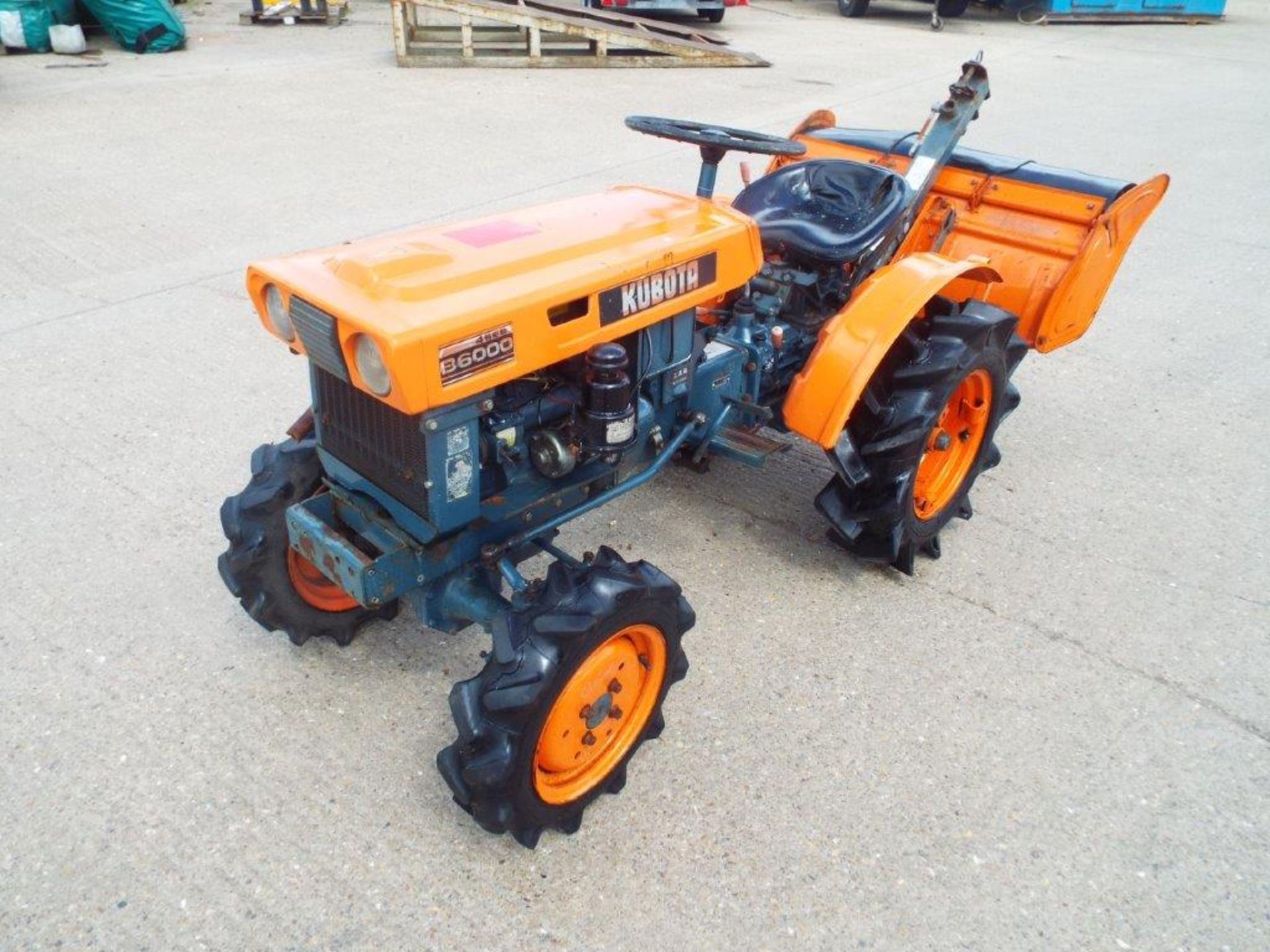 Kubota D6000 4WD Compact Tractor C/W Rotovator - Image 3 of 19