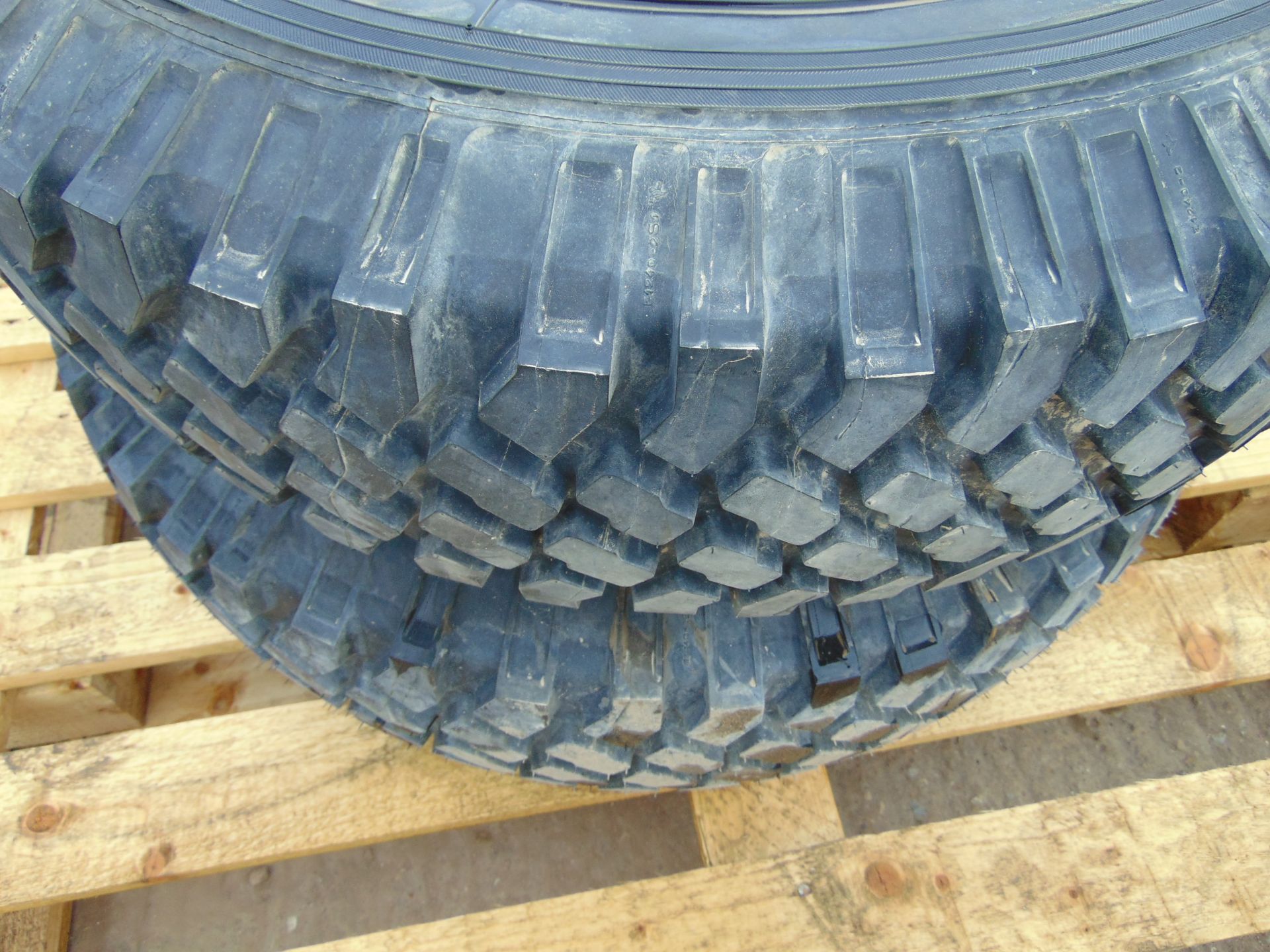 2 x Michelin 4x4 O/R LT235/85R16 Tyres with Wolf Rims - Image 5 of 6