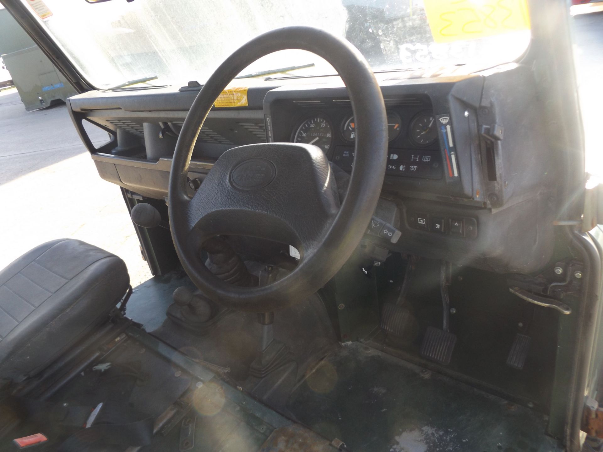 Land Rover Defender 110 300TDi Station Wagon suitable for spares or repairs - Image 11 of 20