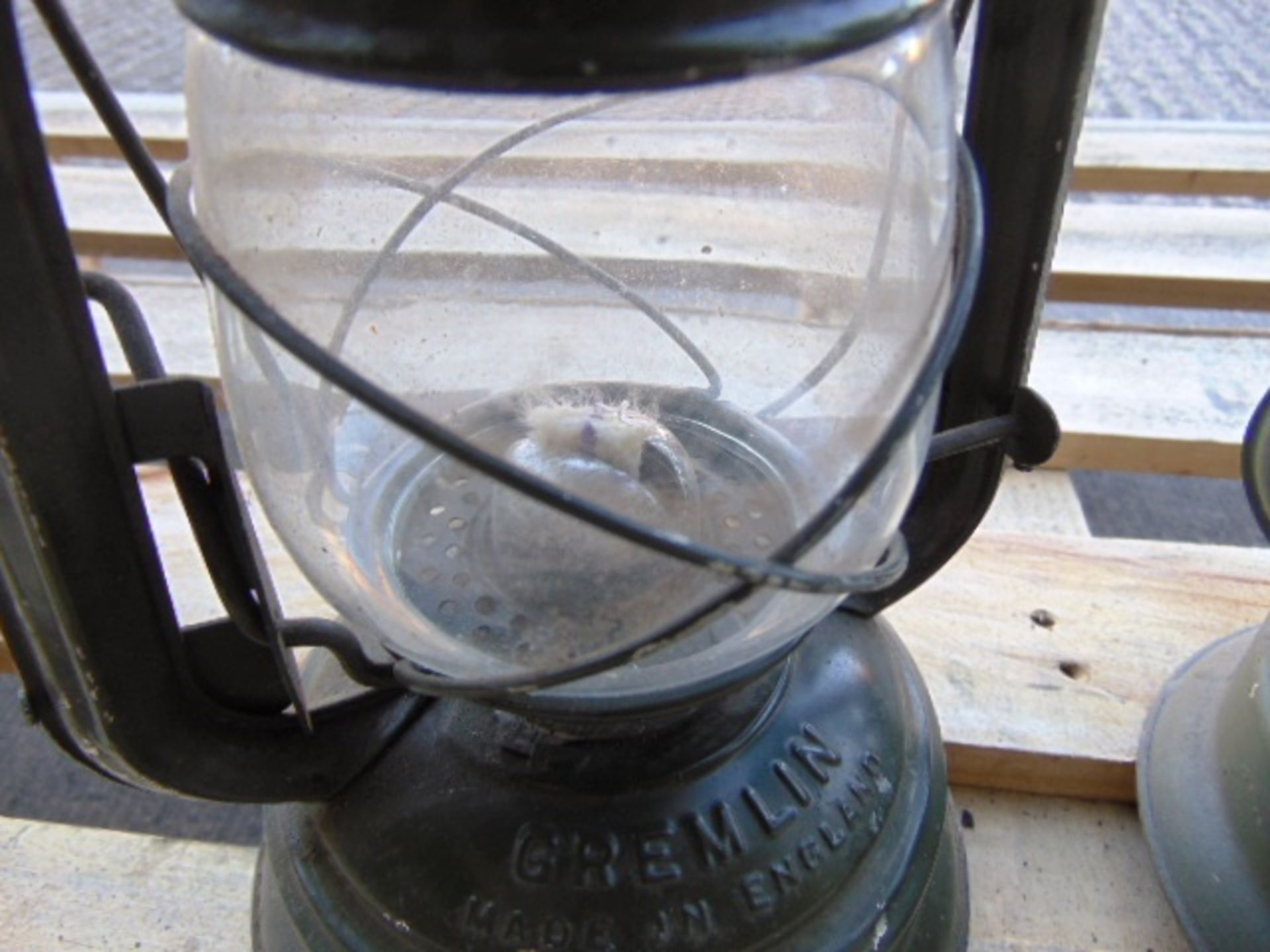 2 x Vintage Gremlin Hurricane Lamps - Image 3 of 6