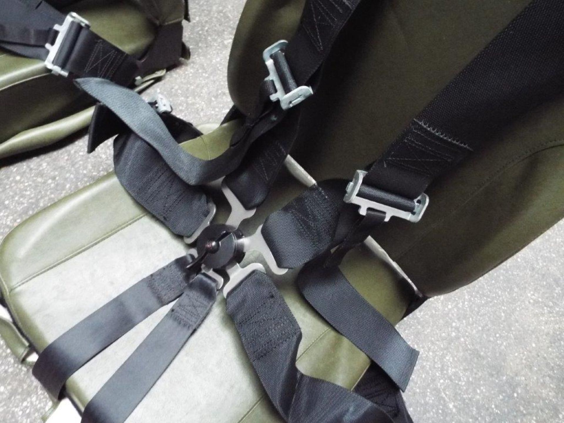 2 x Unissued Vehicle Operators Seats with Harness - Image 3 of 6
