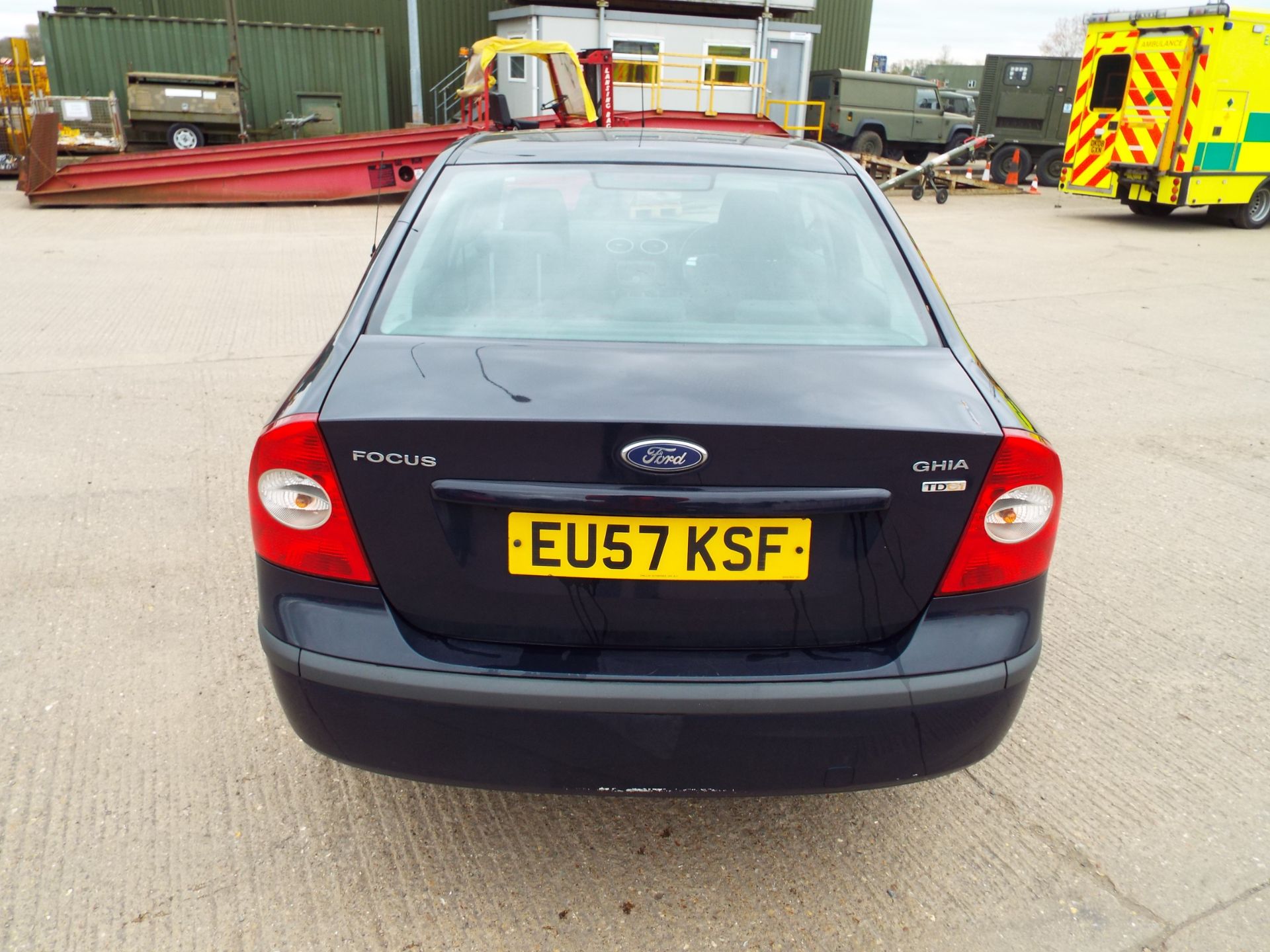 Ford Focus Ghia 1.8TDCi 4 Door Saloon - Image 6 of 21