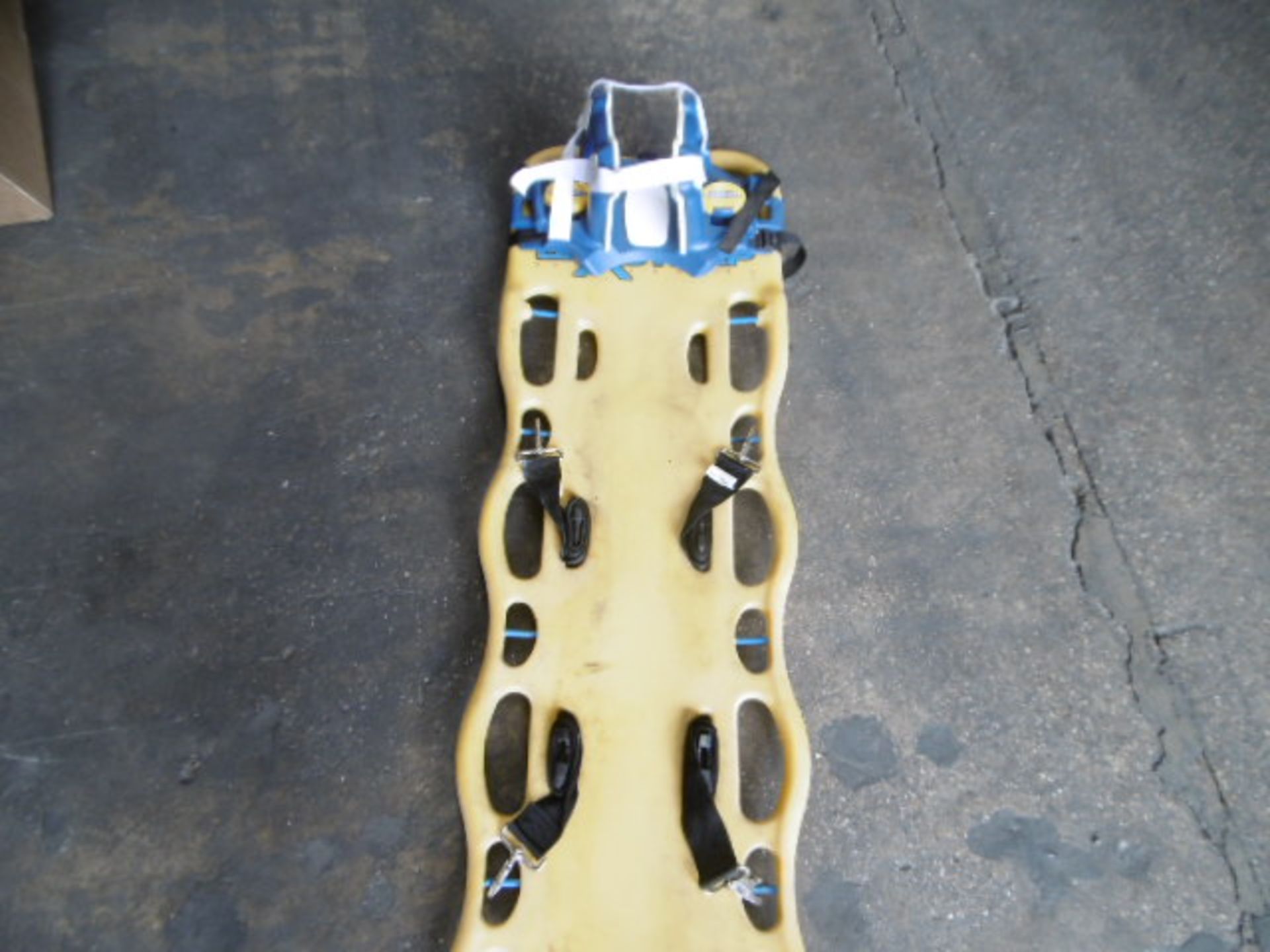 Laerdal Baxstrap Spineboard with Speedblocks Head Immobilizer - Image 3 of 7