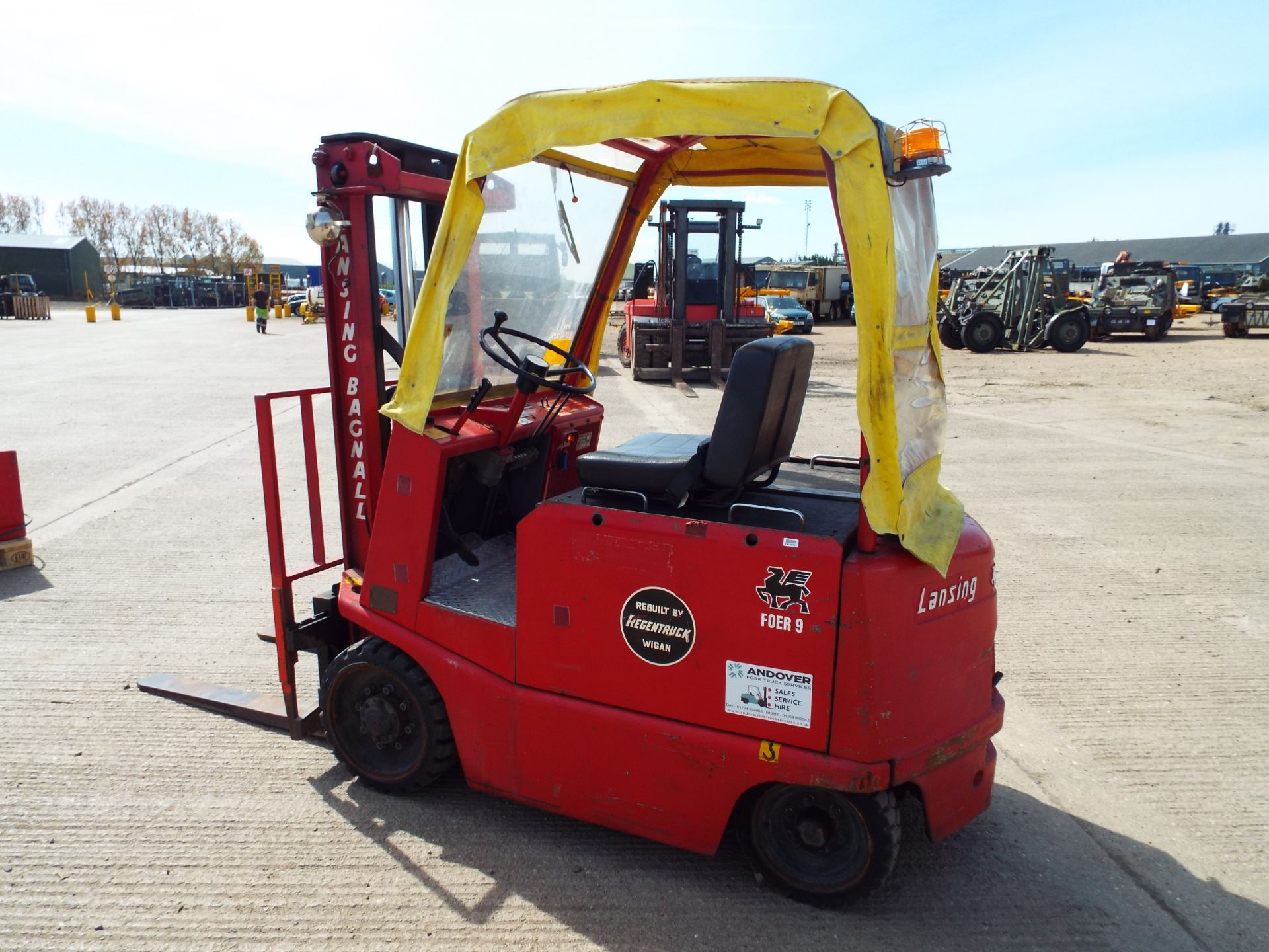 Lansing Bagnell FOER 9 2.3 Electric Forklift with Charger - Image 6 of 23