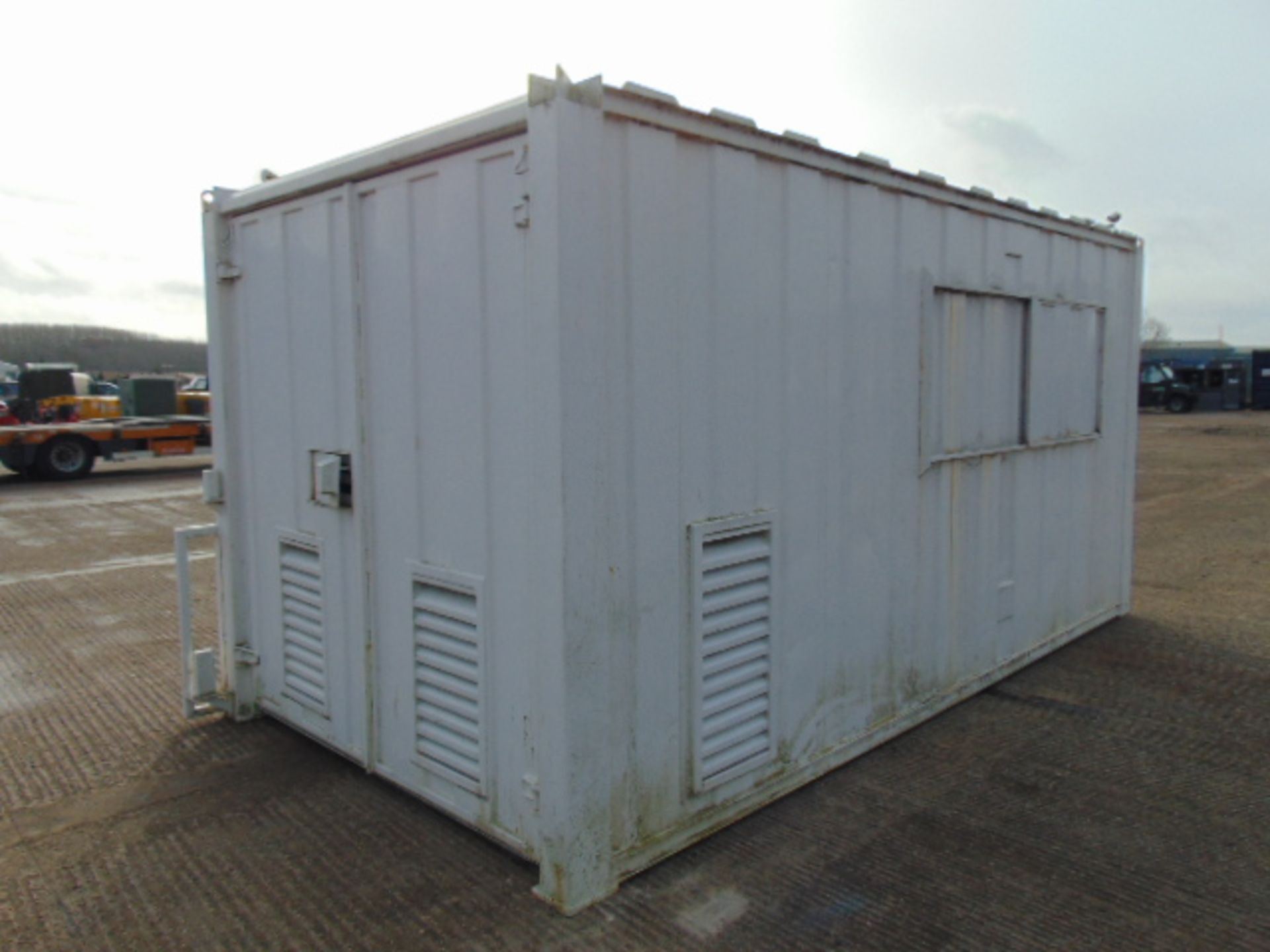 16' x 8' Anti-Vandal Portable Welfare / Office Unit - Image 6 of 24